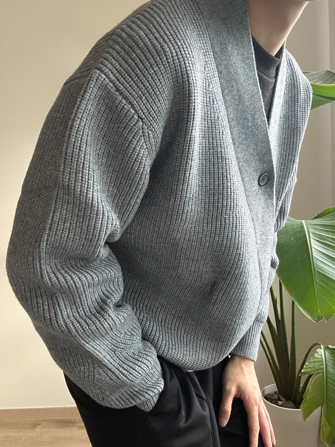 簡約灰色針織外套