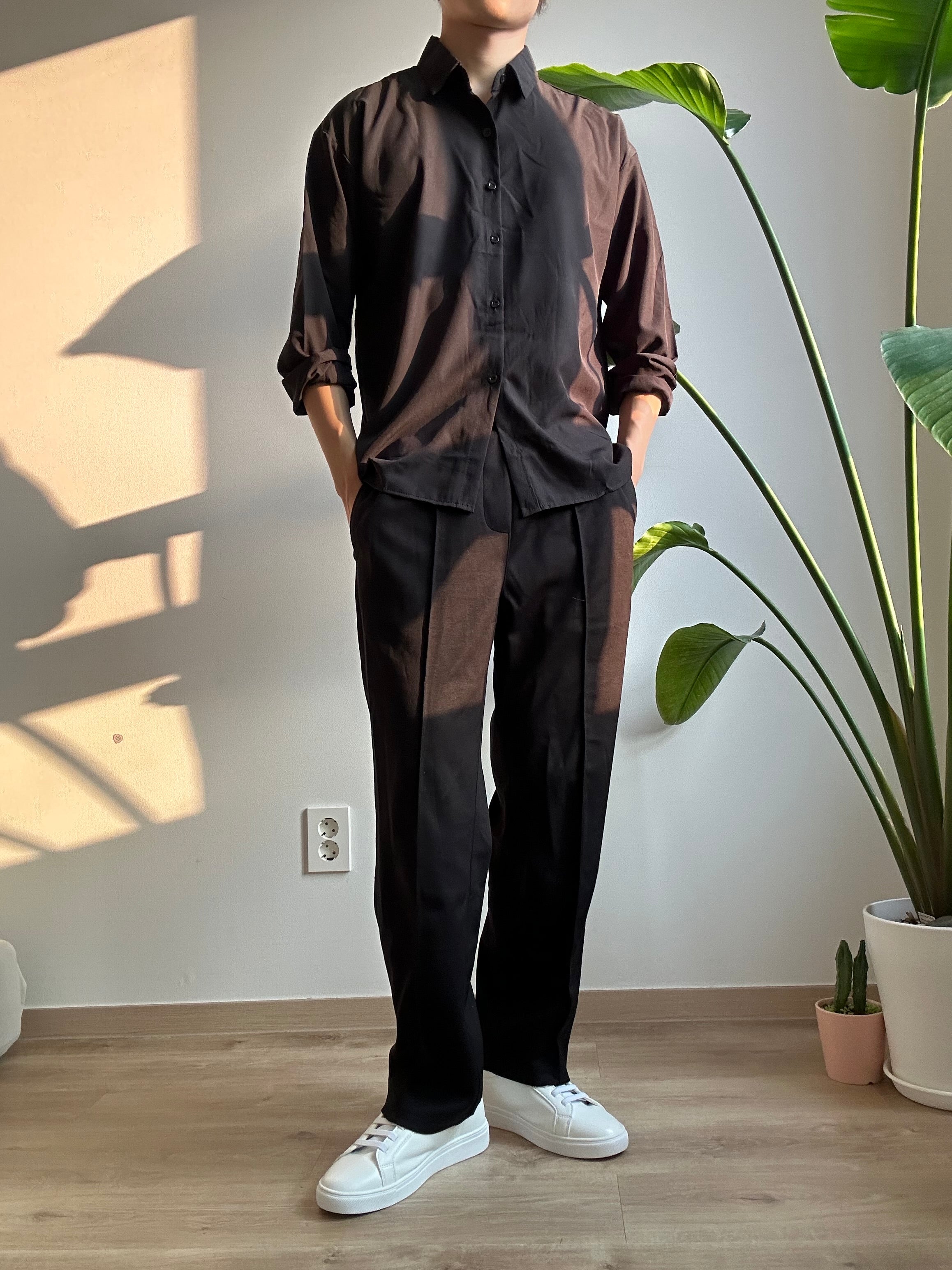 透氣輕薄黑色襯衫 香港男裝