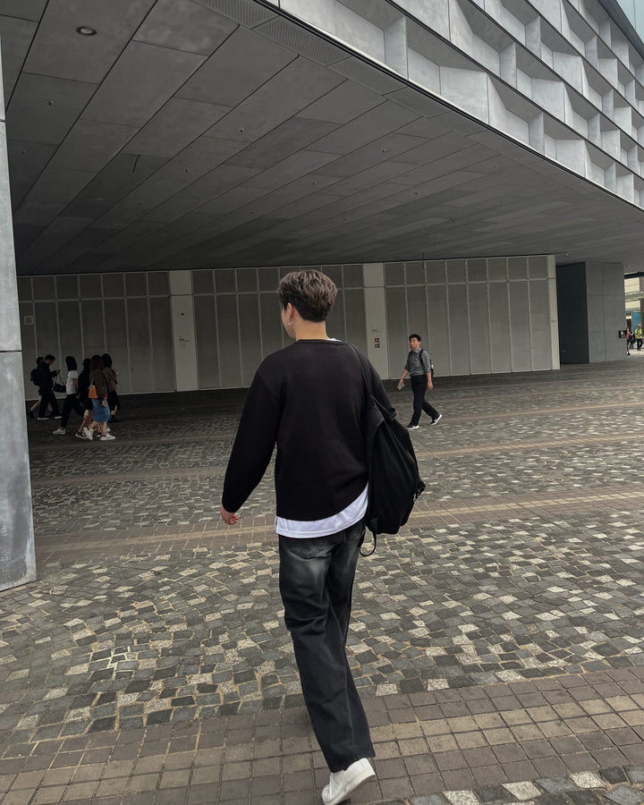 黑色圓領針織上衣