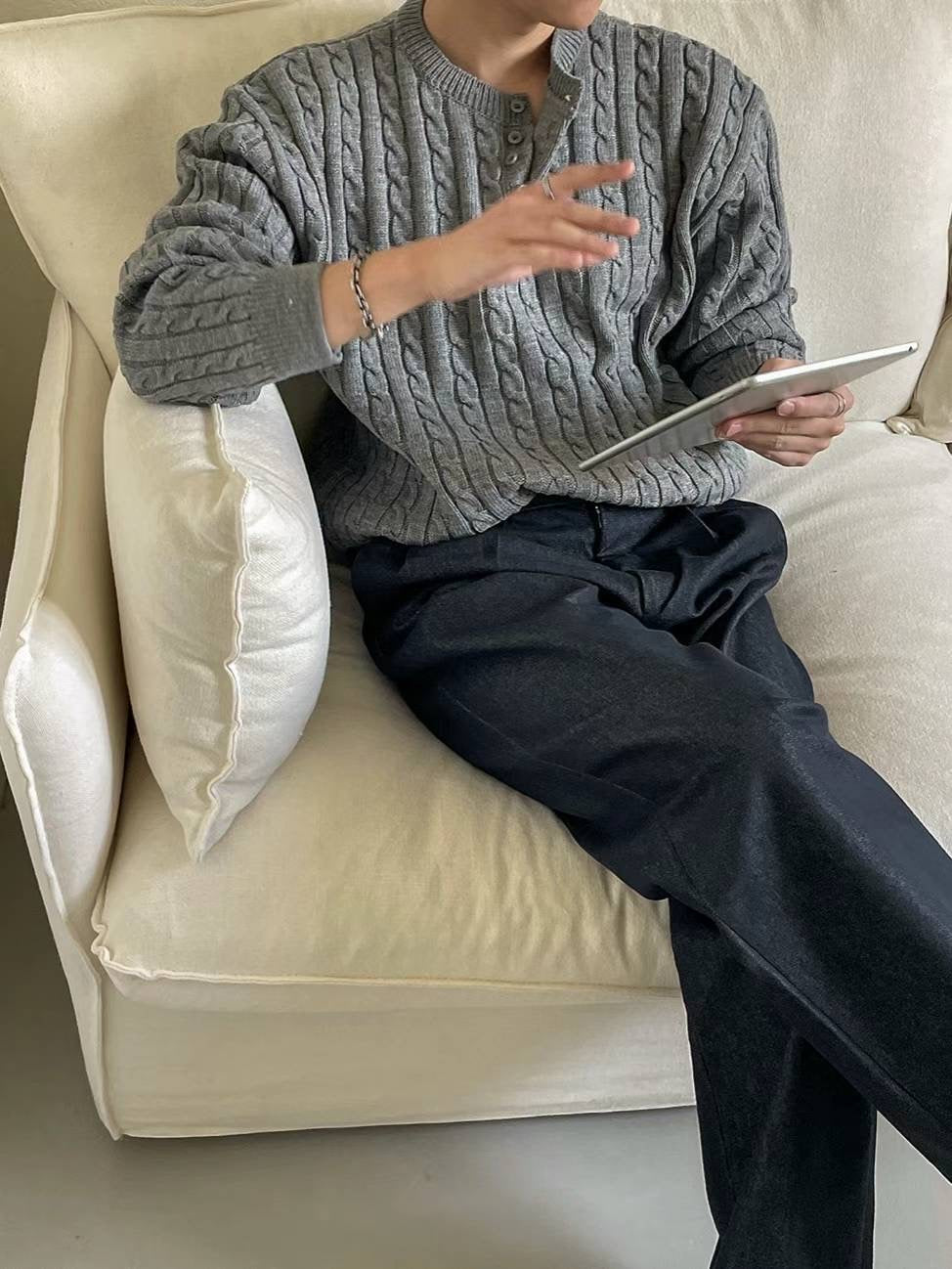 麻花針織鈕扣領口上衣