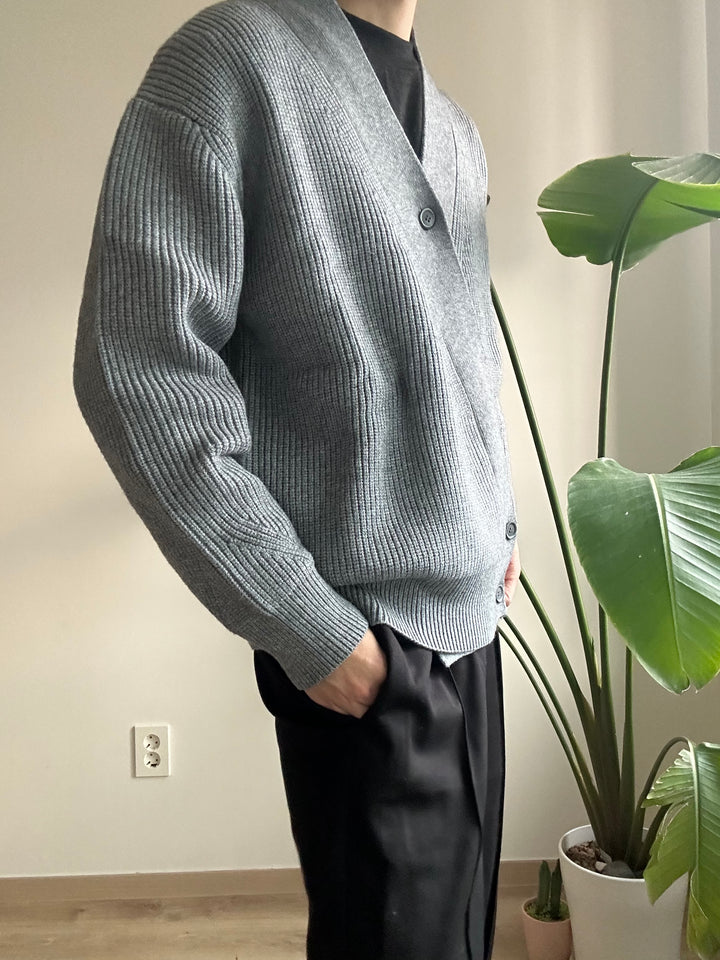 簡約灰色針織外套
