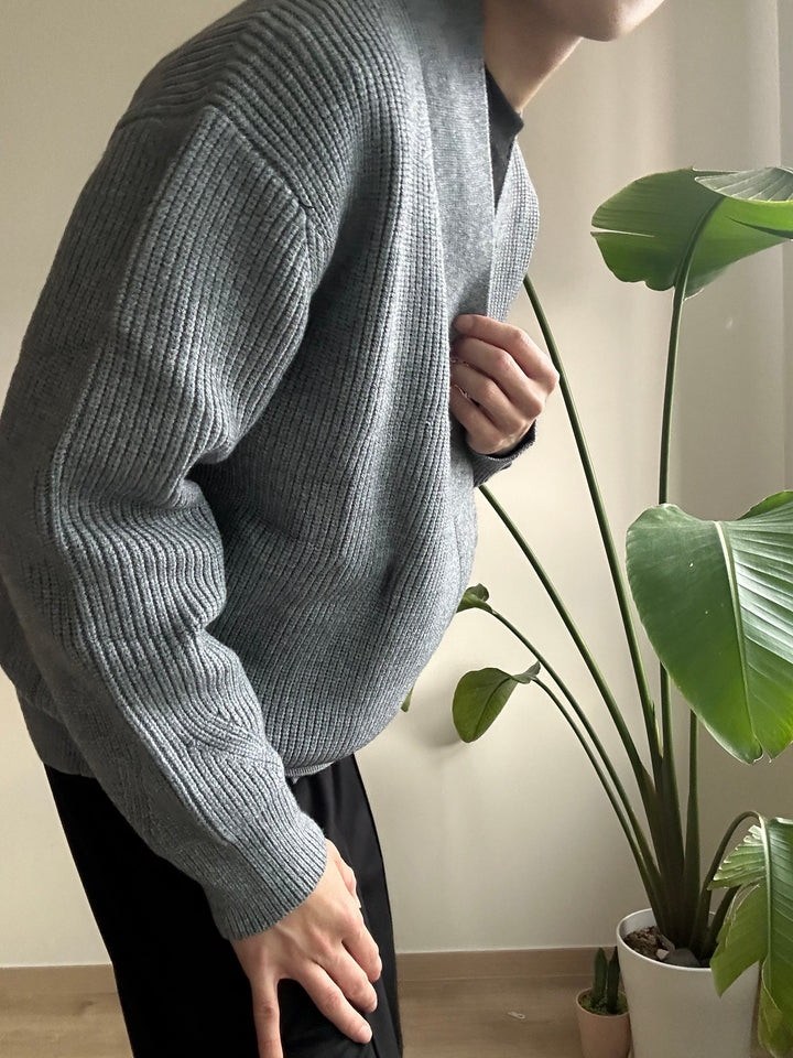 簡約灰色針織外套