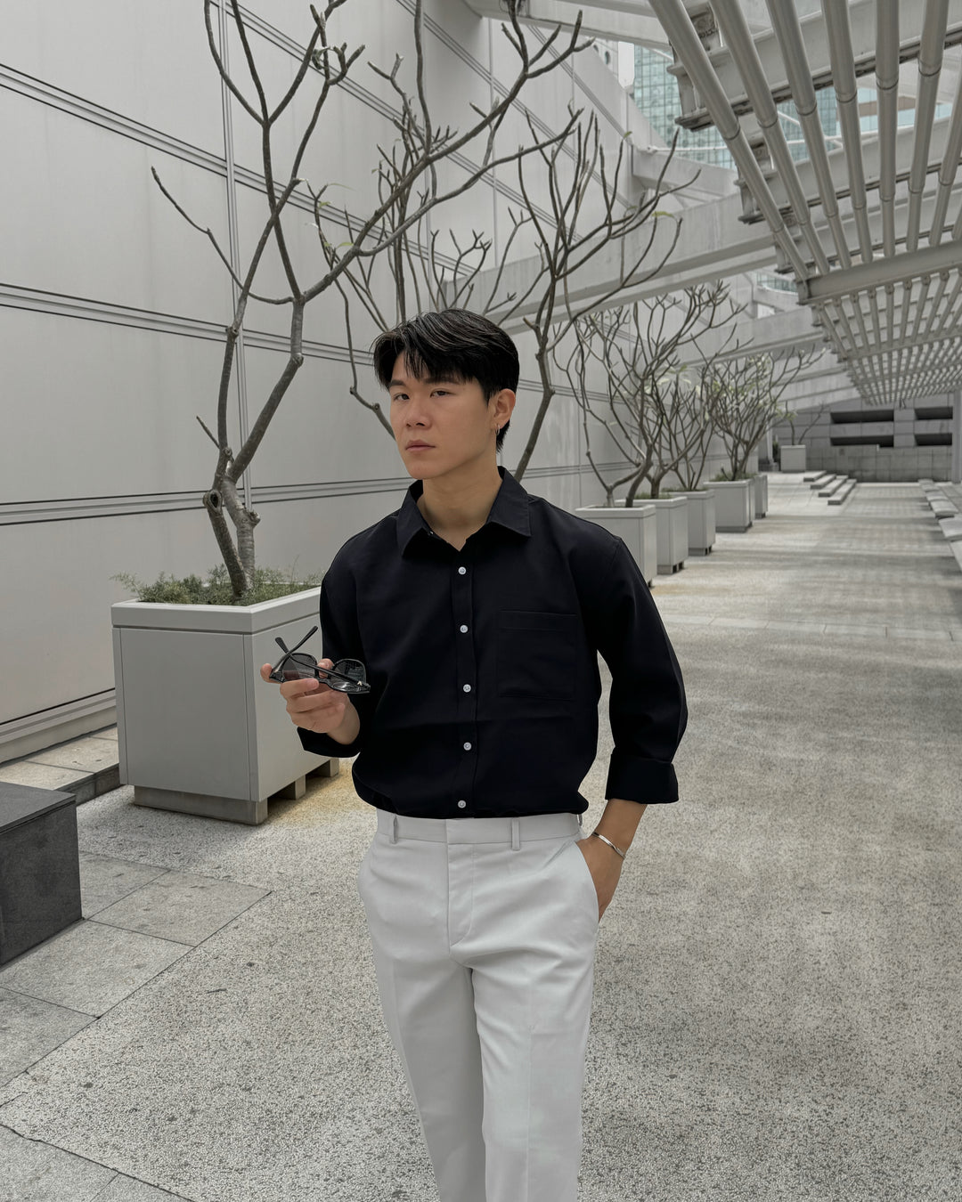 黑色透氣百搭襯衫