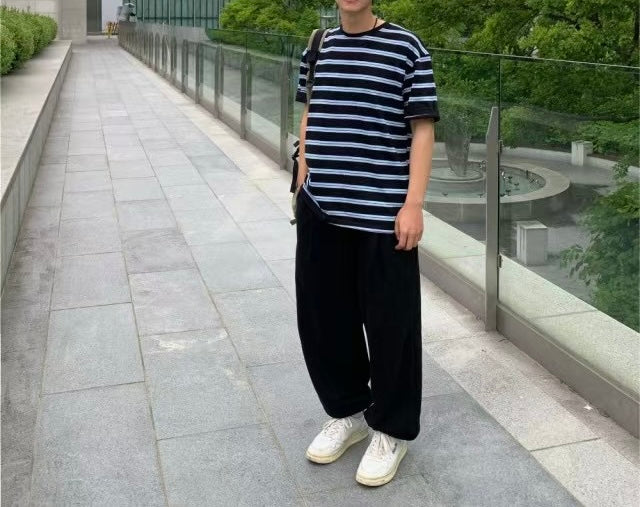 間條襯搭短袖上衣