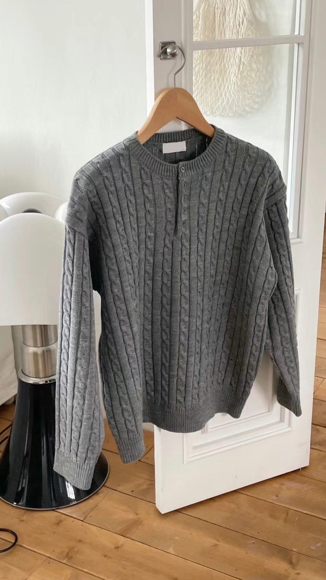 麻花針織鈕扣領口上衣