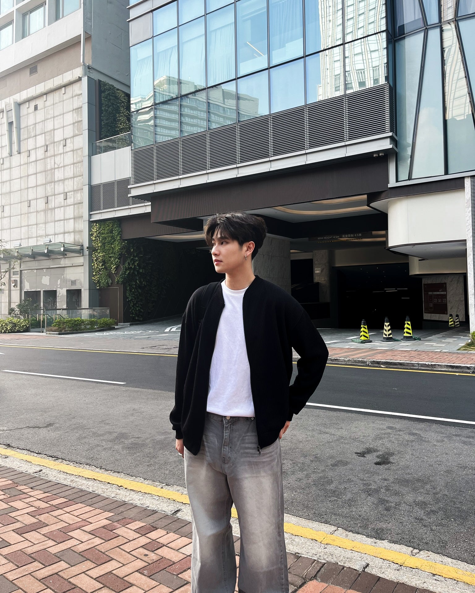 基本款黑色外套