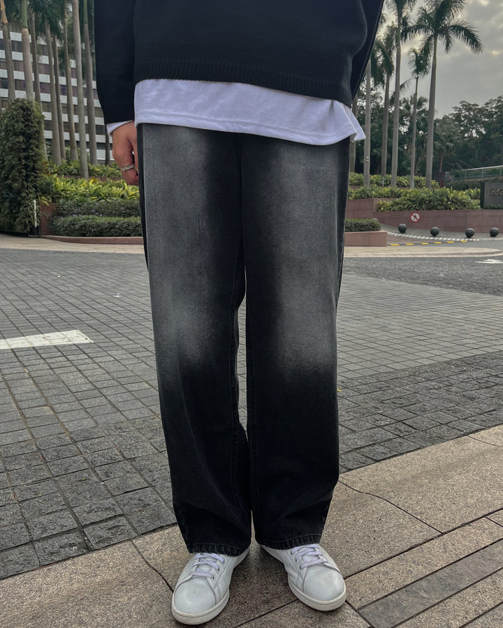 黑色水洗牛仔褲