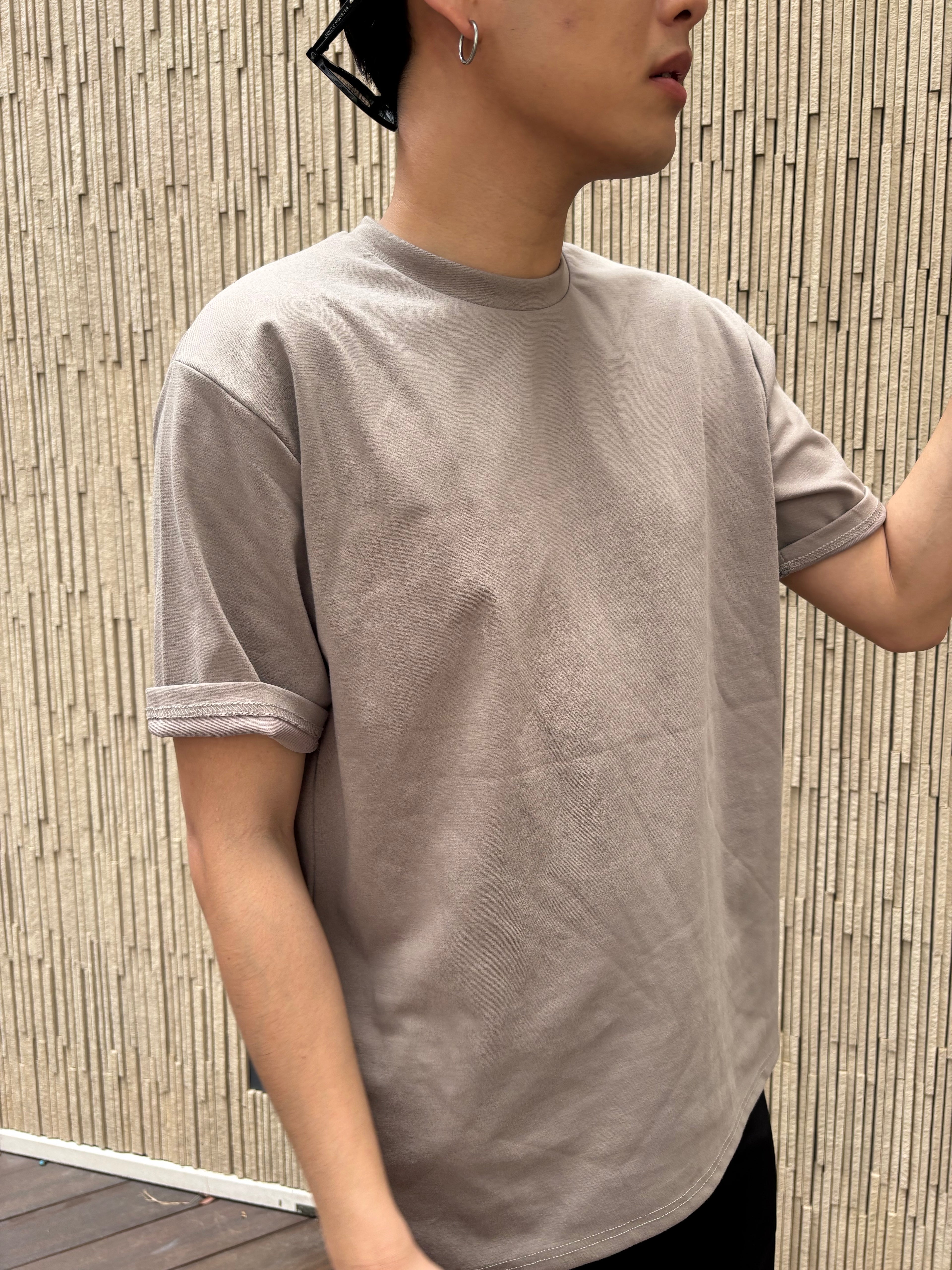 基本款米色短袖Tee