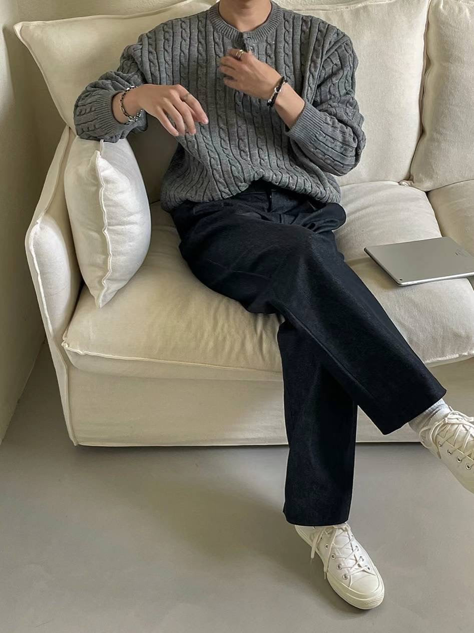 麻花針織鈕扣領口上衣