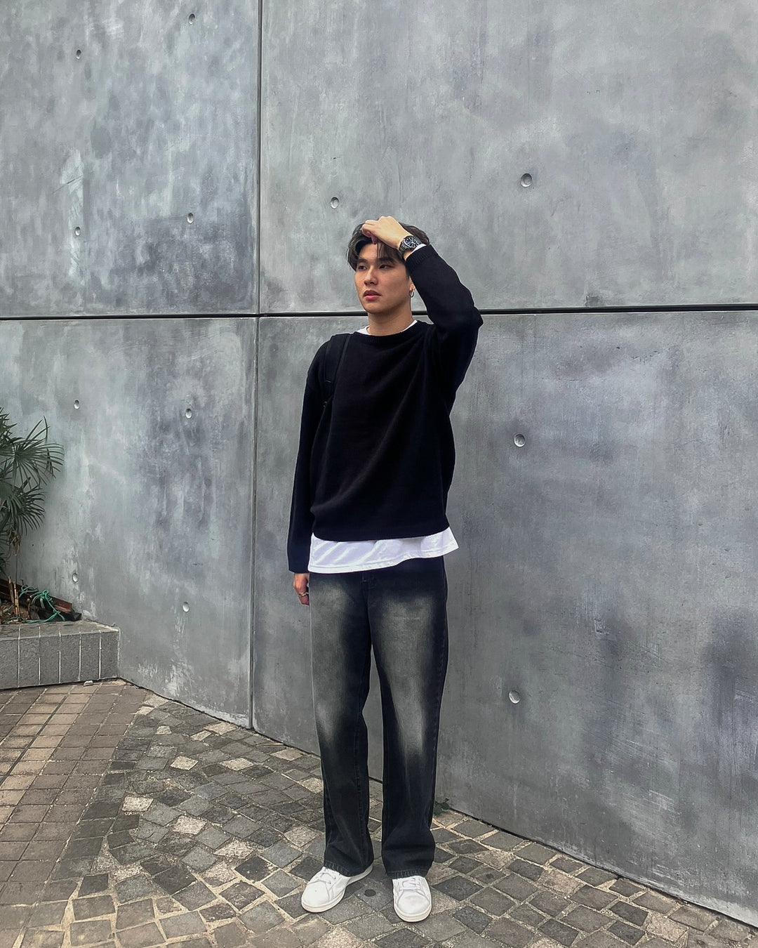 黑色圓領針織上衣