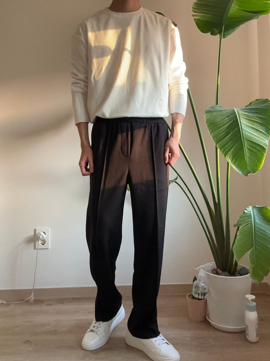 純白色長袖上衣 香港男裝