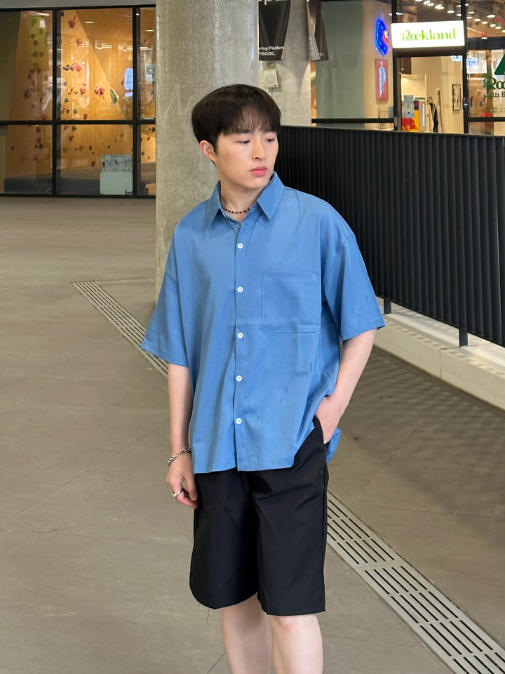 藍色短袖滑襯衫