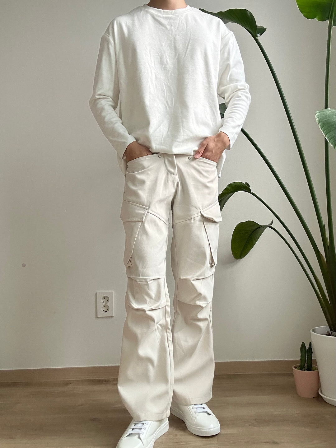 純白色長袖上衣 香港男裝