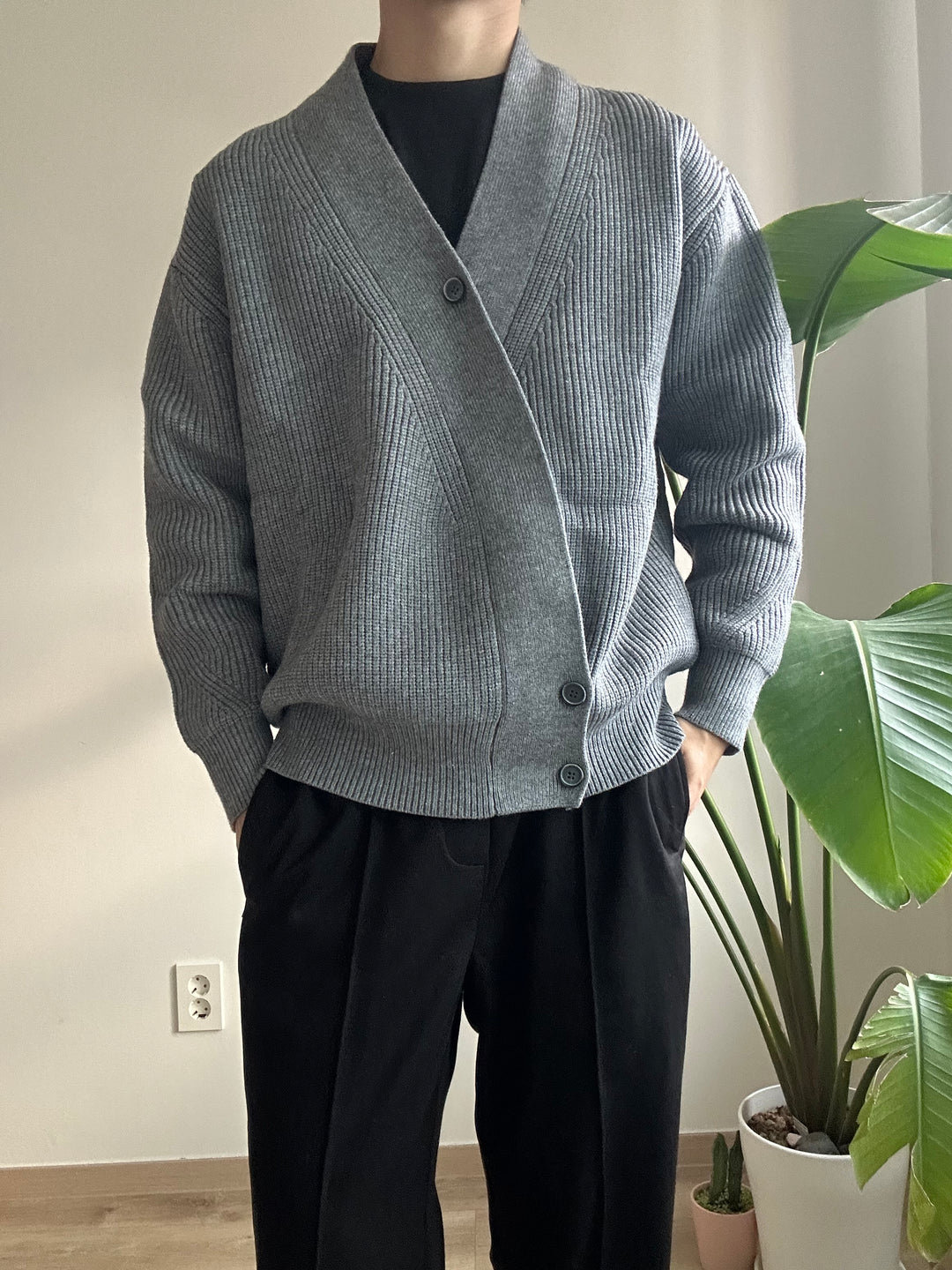 簡約灰色針織外套