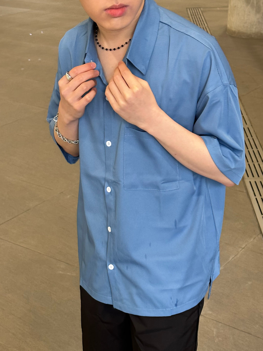 藍色短袖滑襯衫