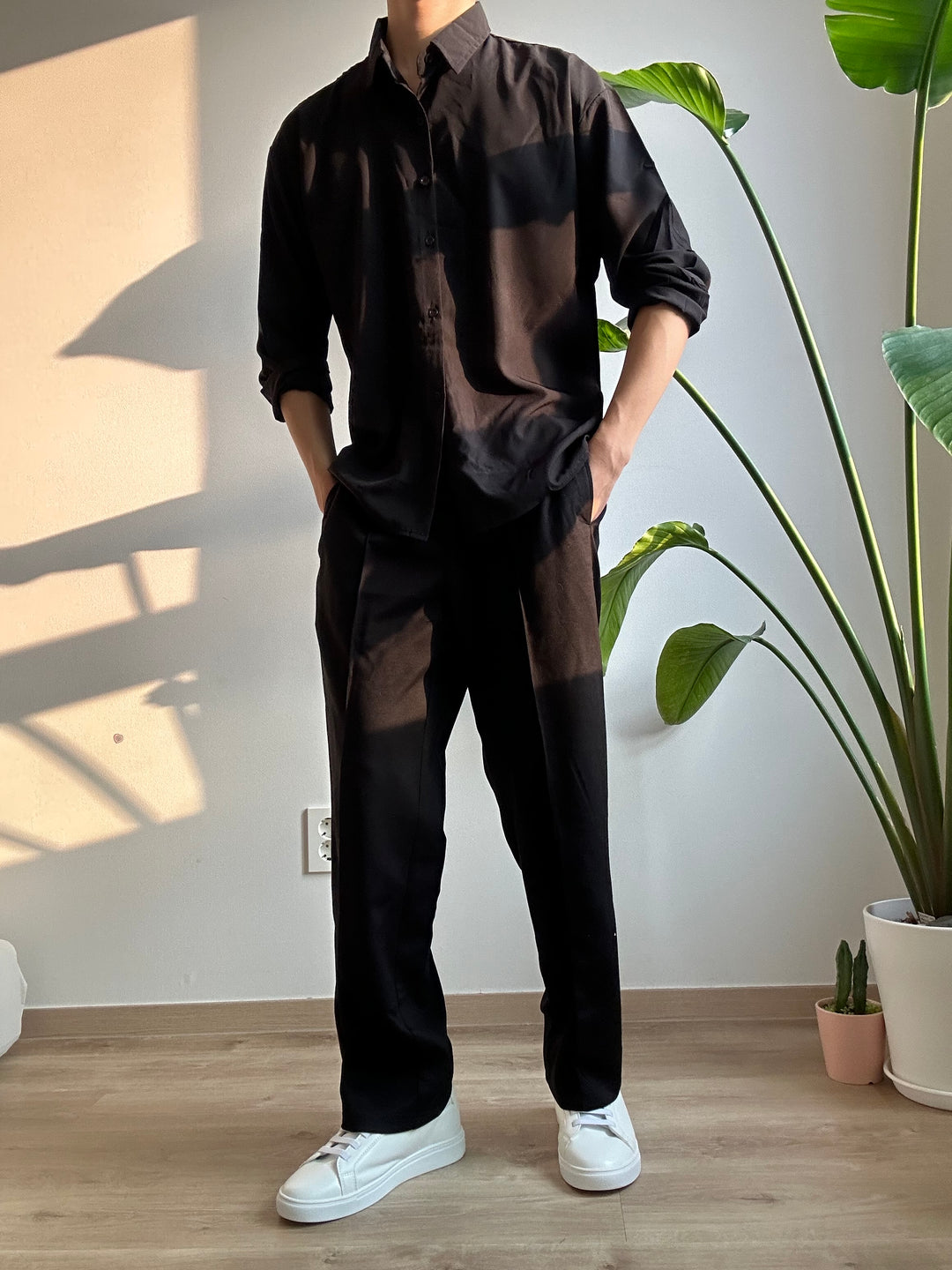 透氣輕薄黑色襯衫 香港男裝