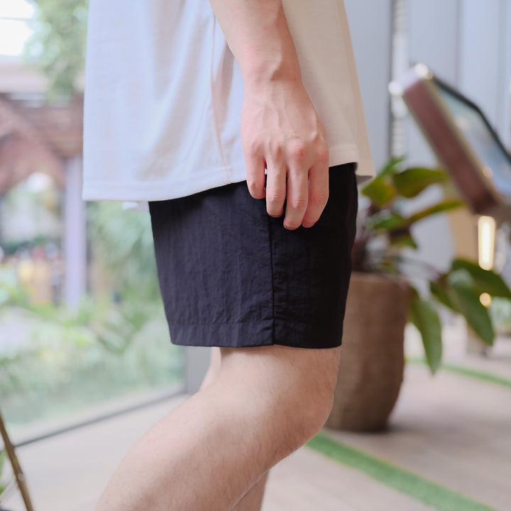 超透氣百搭黑色短褲Daily Nylon Black Shorts-韓國男裝
