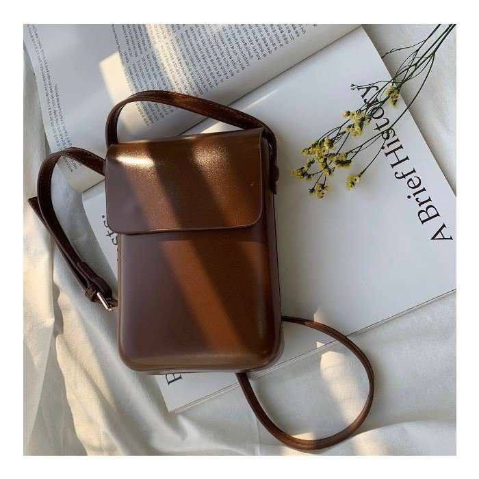 韓國男裝- 皮面側肩袋