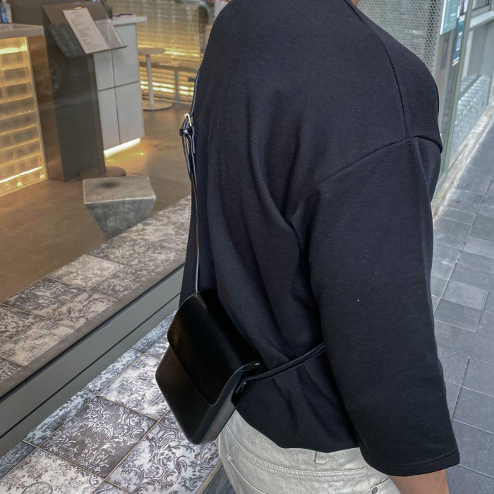 韓國男裝- 皮面側肩袋