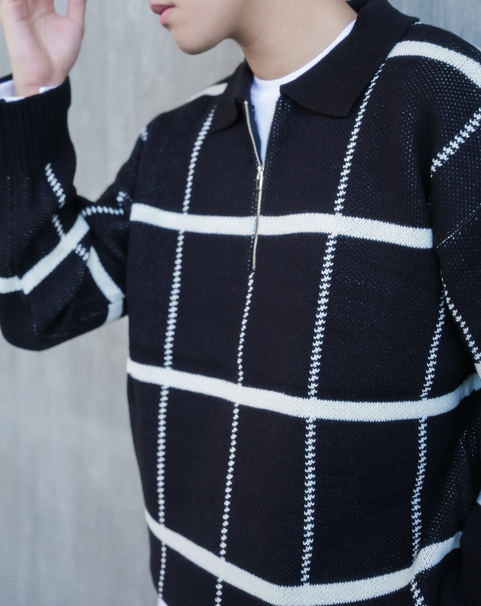 黑色格紋拉鍊上衣Check Zip Jumper in Black-韓國男裝