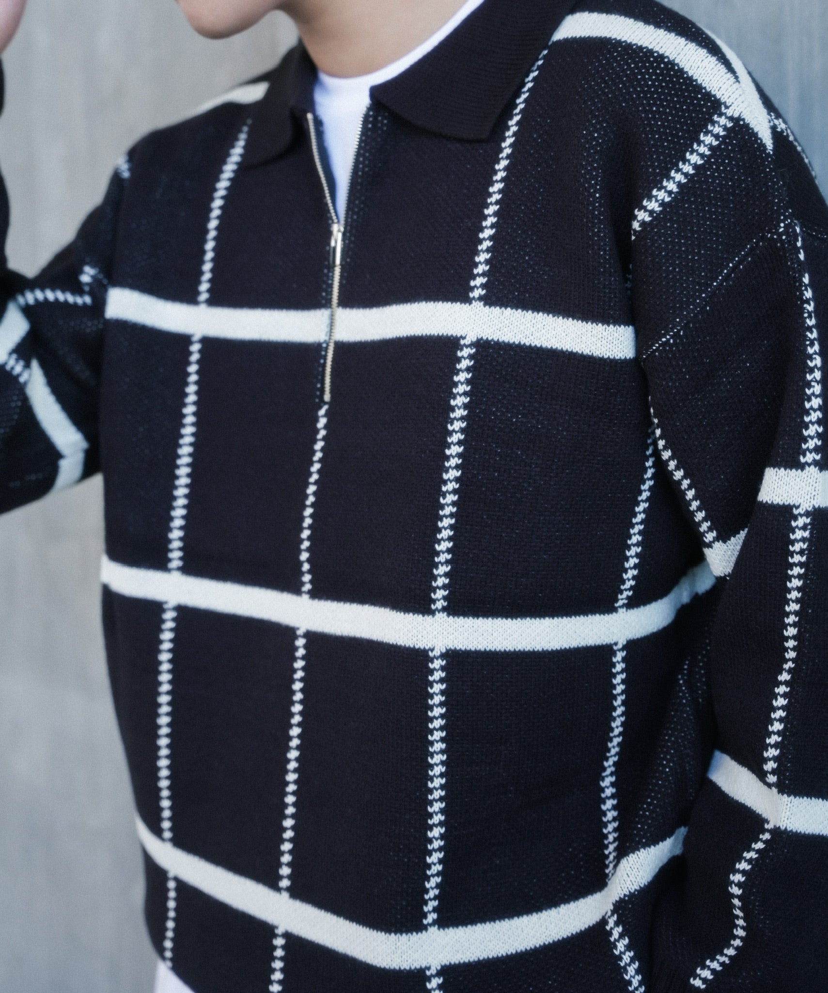 黑色格紋拉鍊上衣Check Zip Jumper in Black-韓國男裝