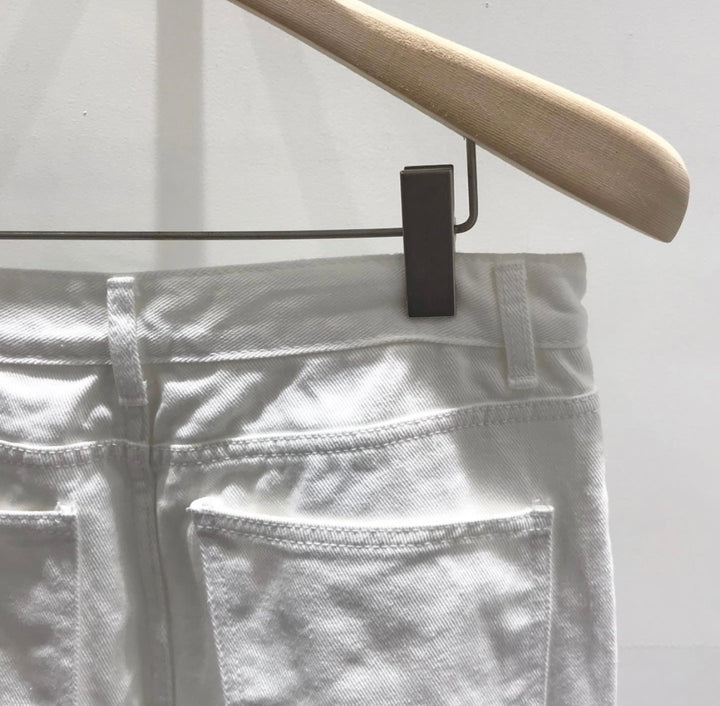 挺身落地牛仔褲