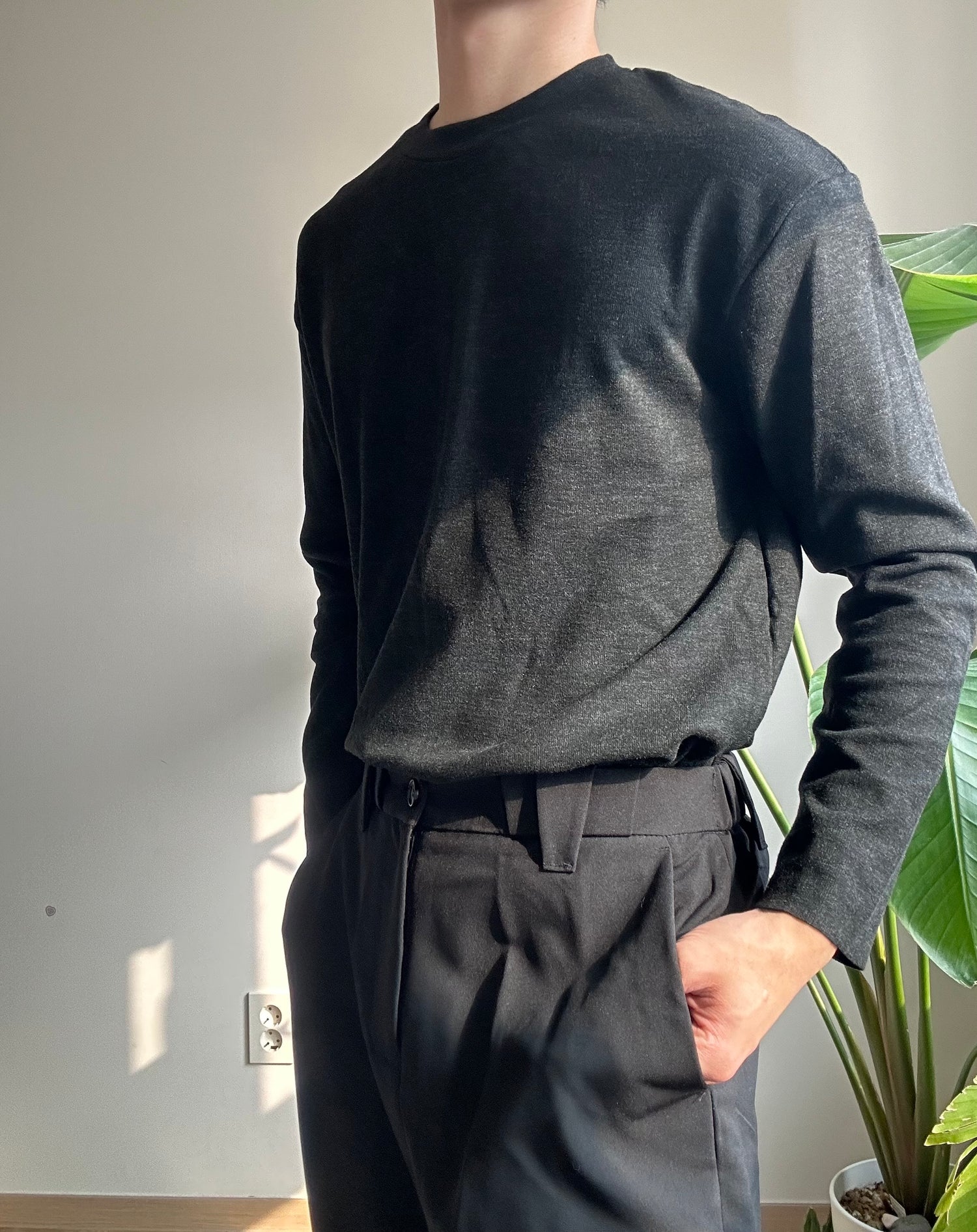 現貨 親膚碳灰長袖襯搭上衣