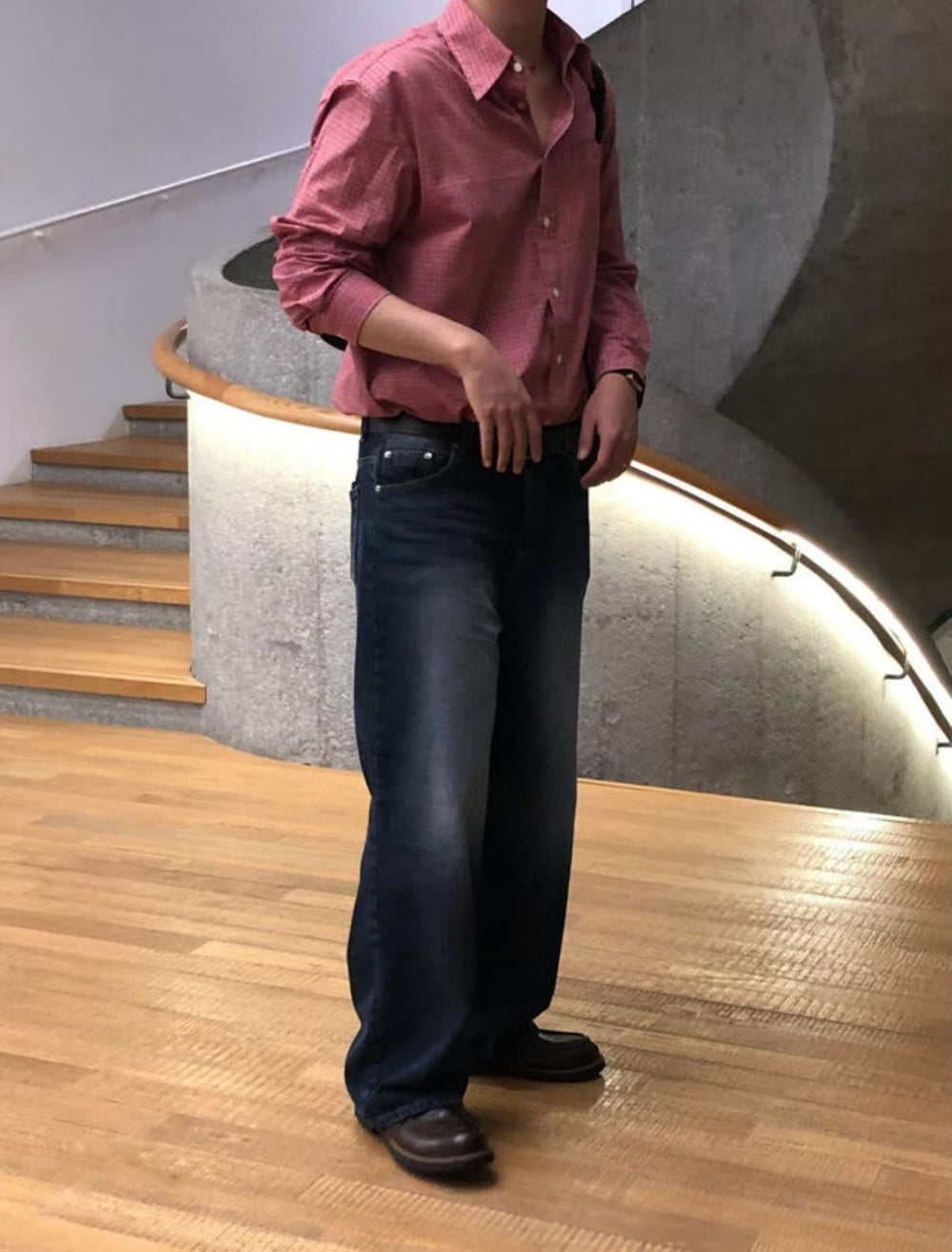 暗藍黑牛仔褲