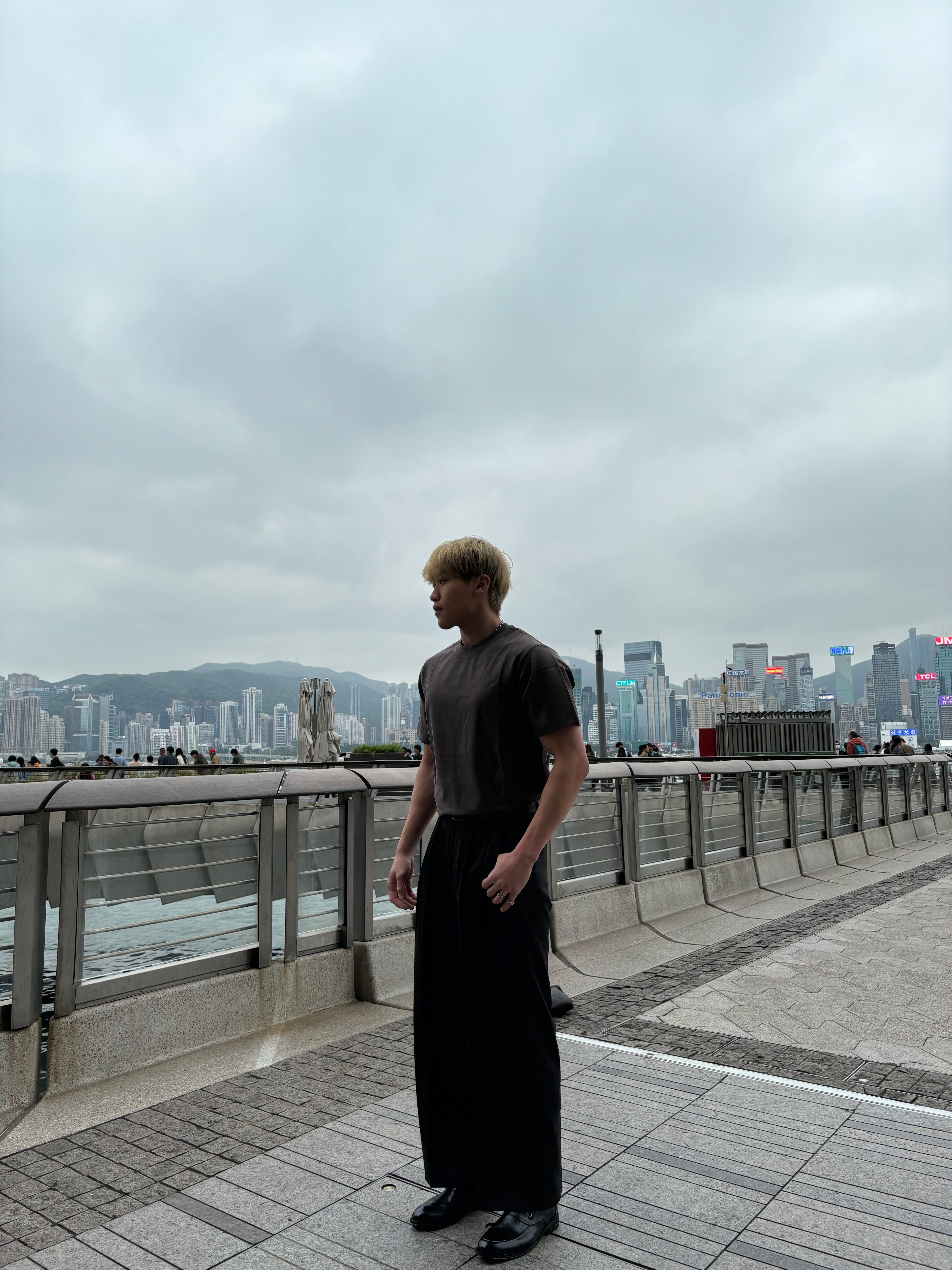 [自家品牌]純棉碳灰短袖上衣 韓國男裝