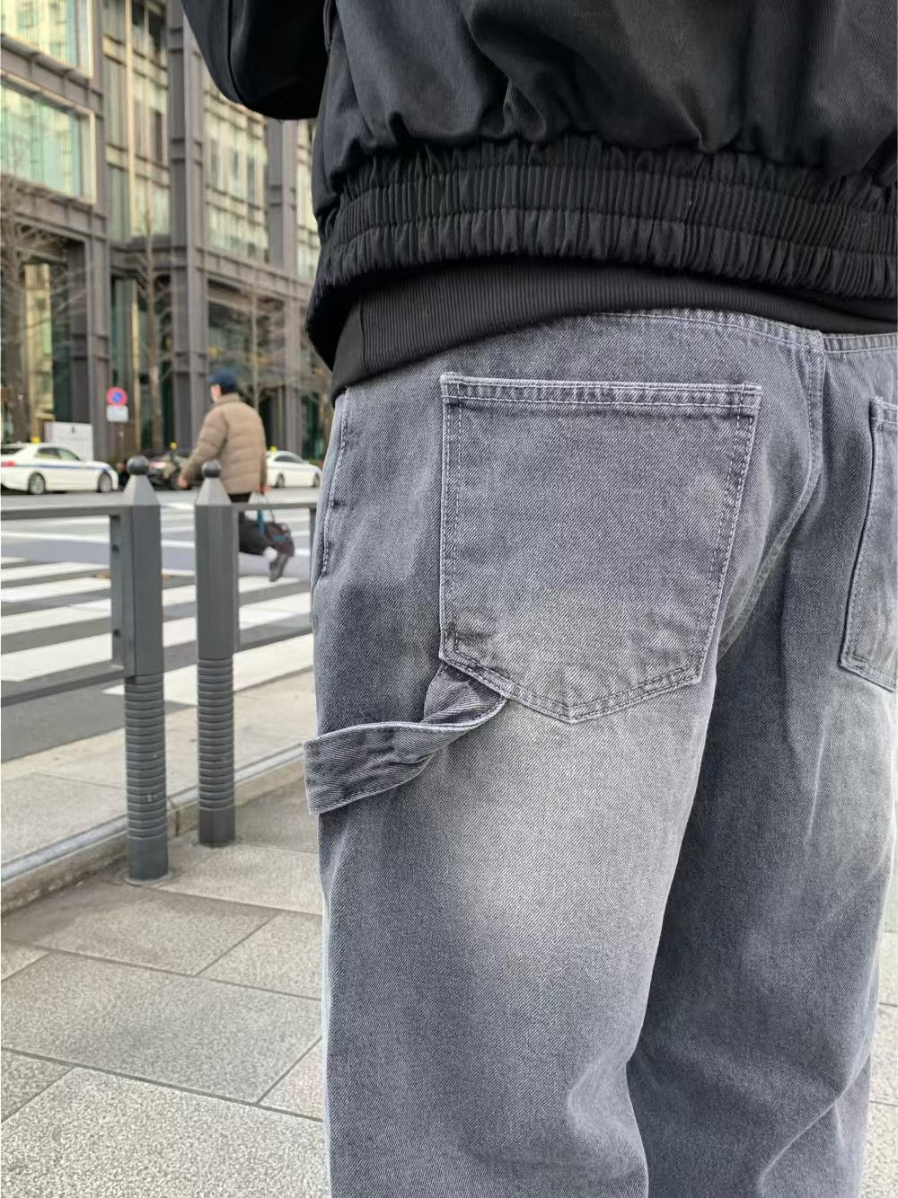 水洗碳灰牛仔褲