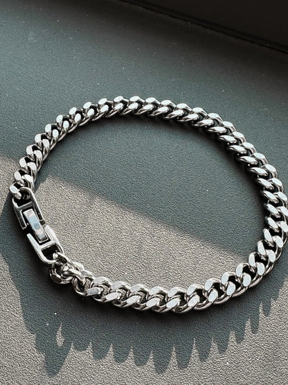 Minimalist Chain Bracelet