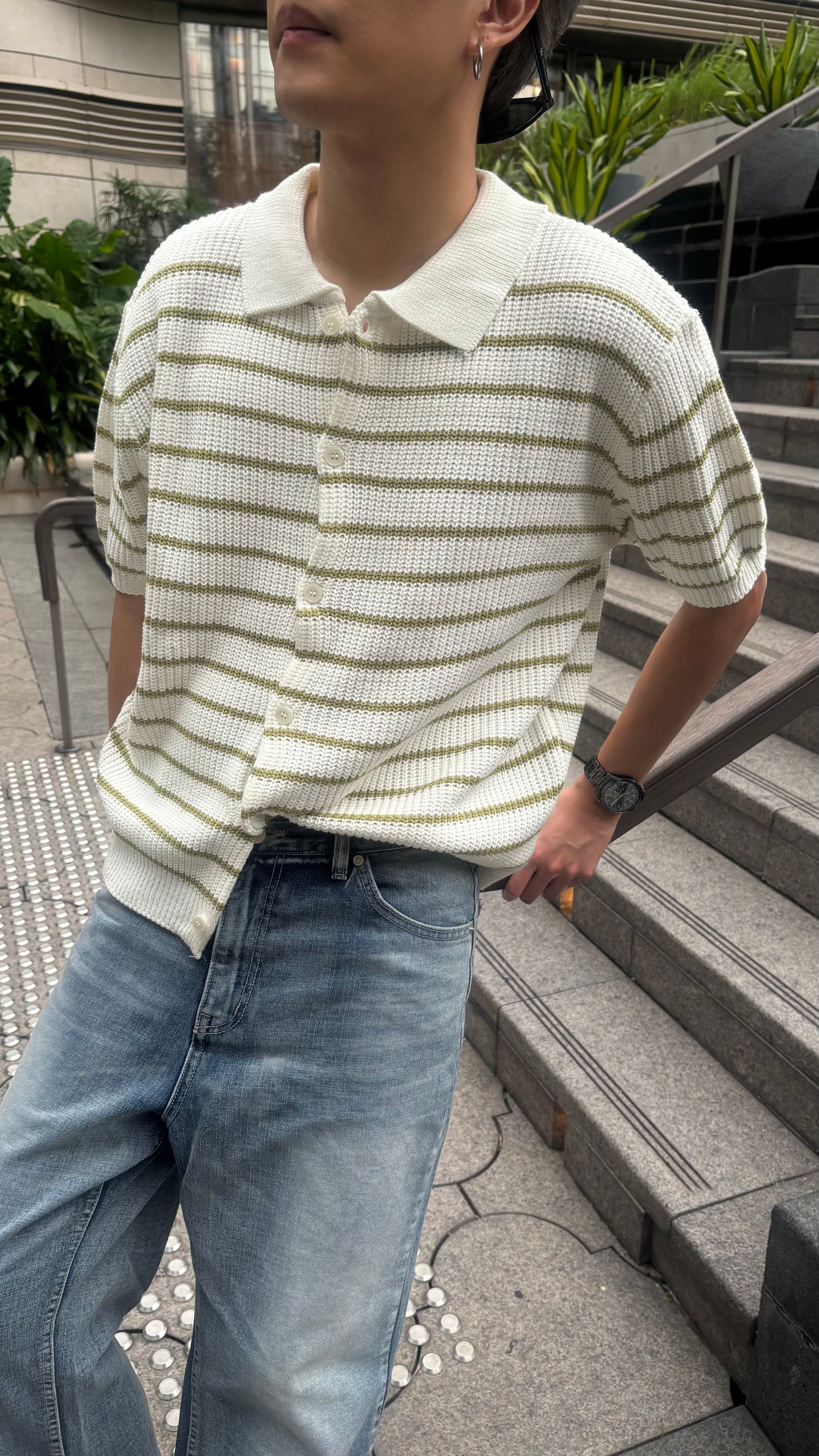 針織間條拼色短袖上衣
