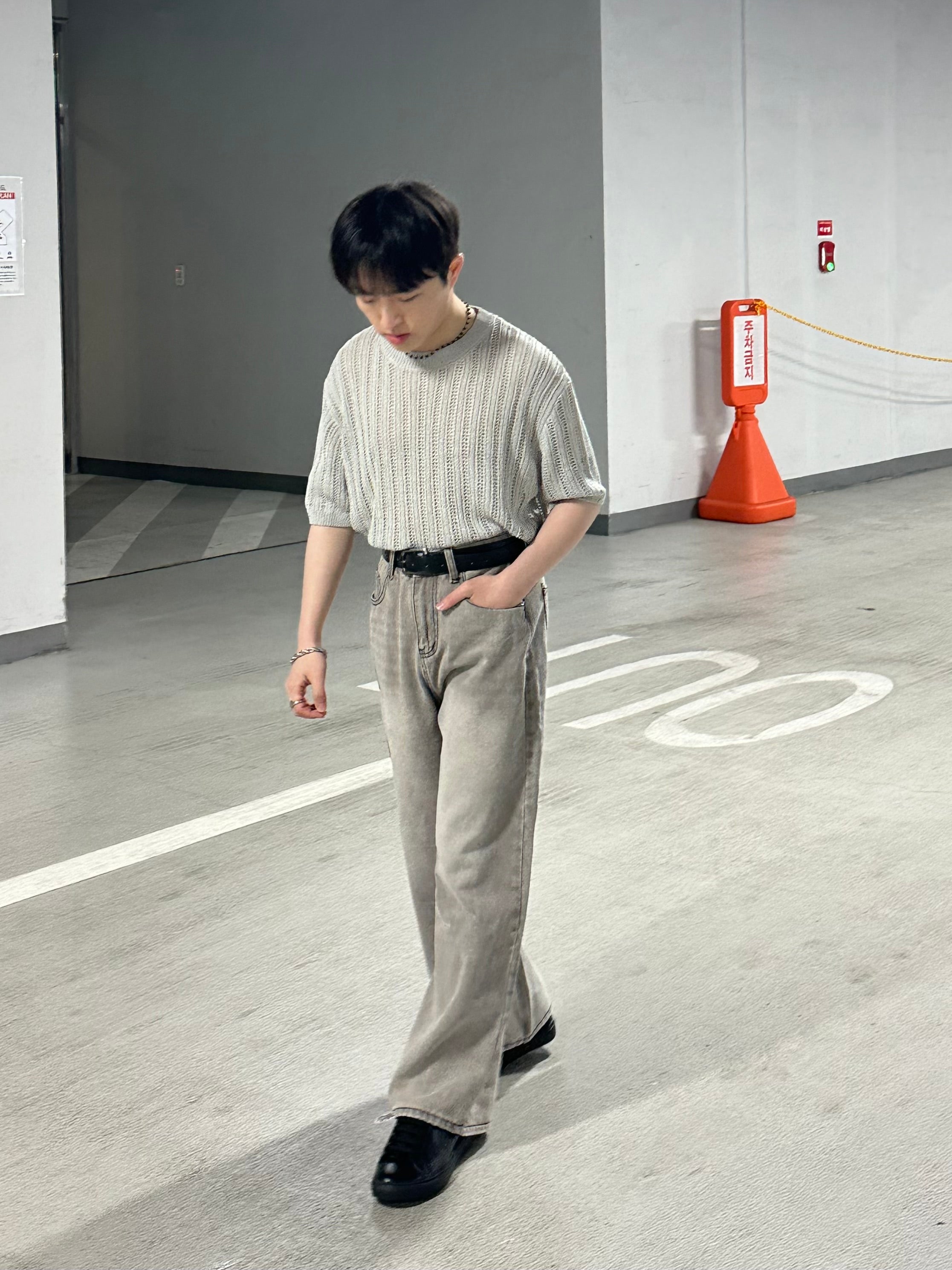 [小個子ok!]水洗灰色落地牛仔褲