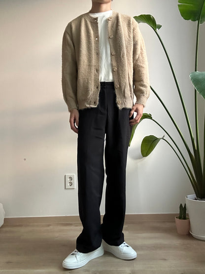 黑色落地西裝褲