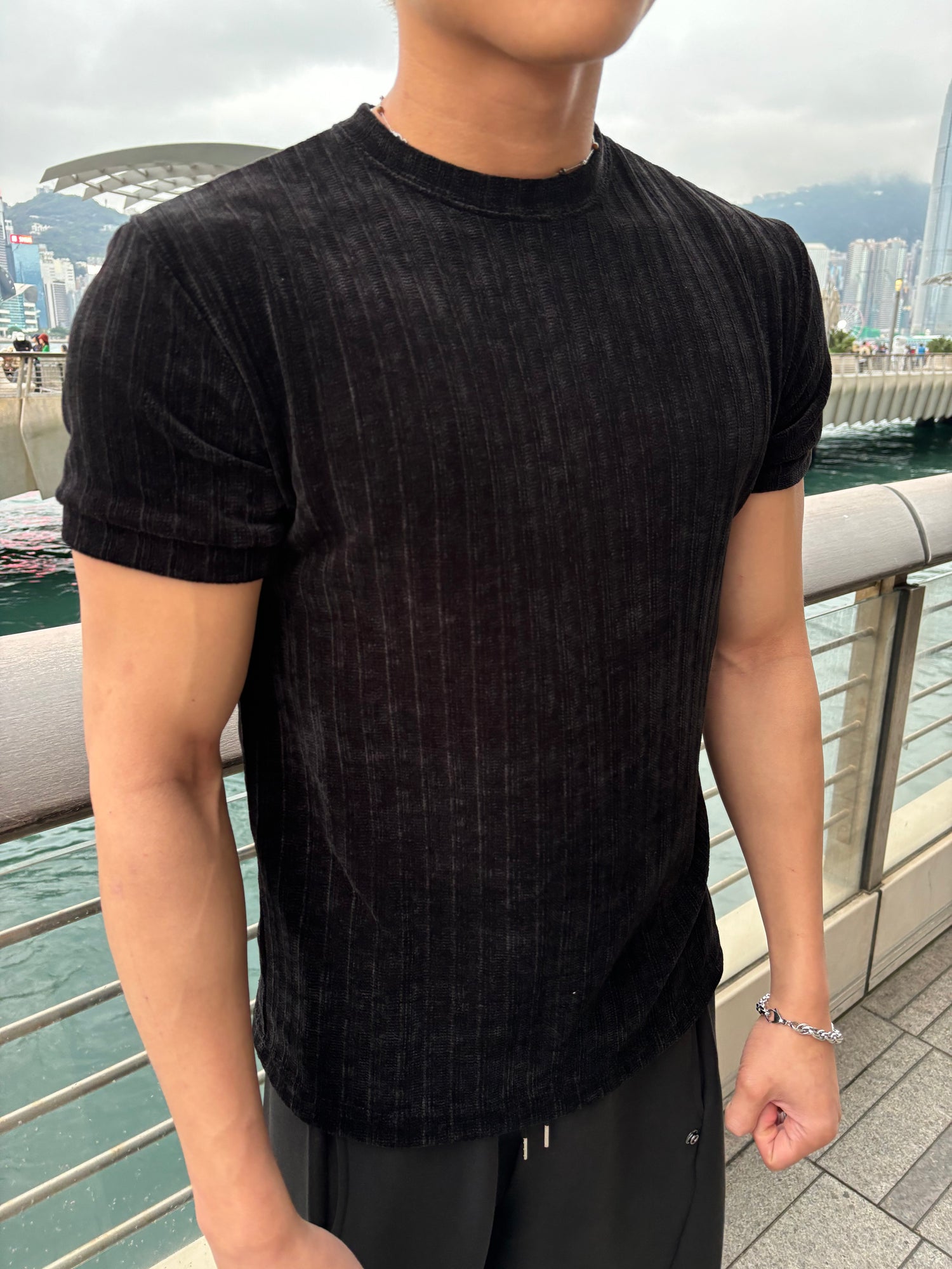 質感輕絨面短袖上衣