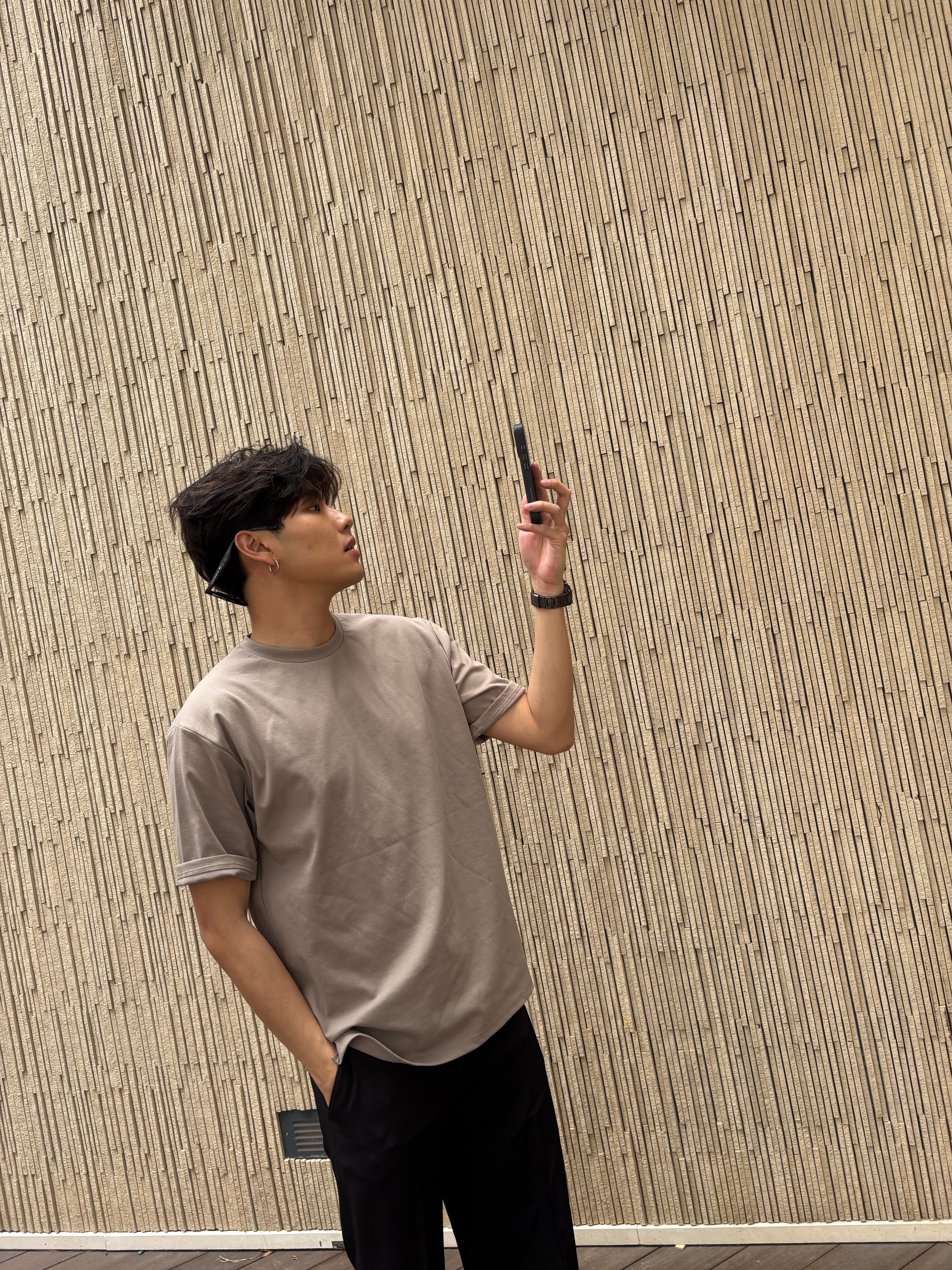 基本款米色短袖Tee