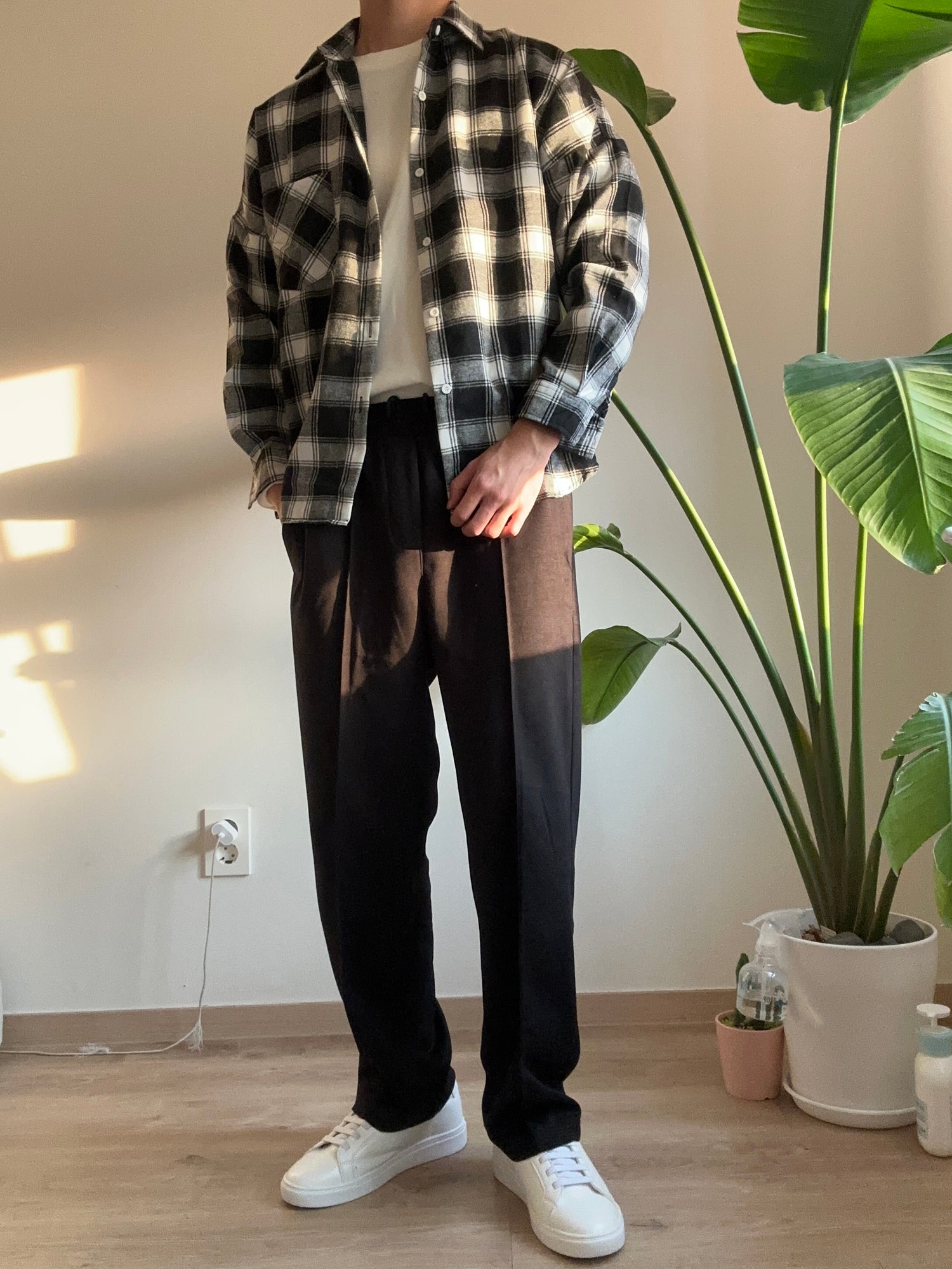 黑色格仔襯衫