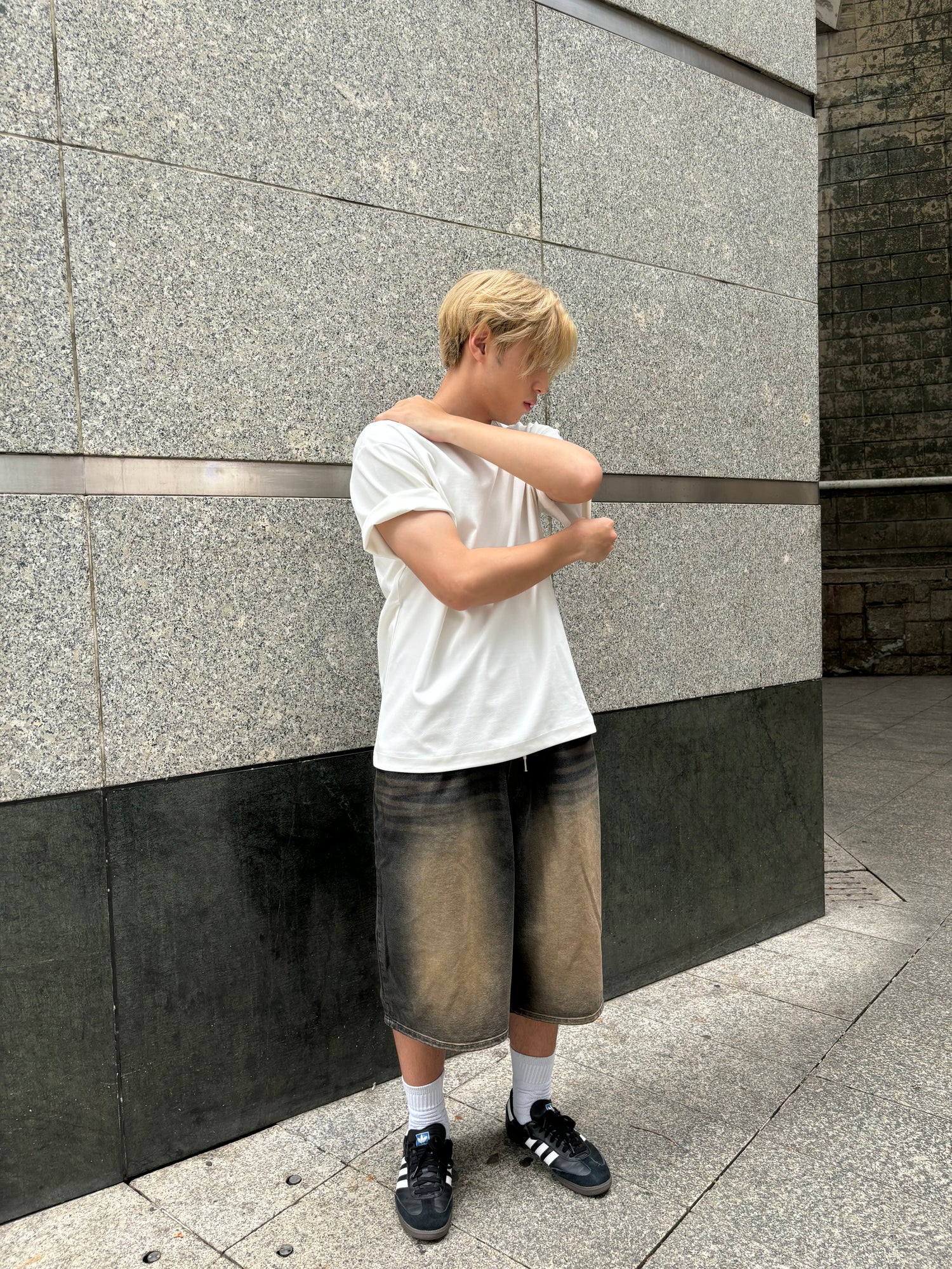 [自家品牌]純棉白色短袖上衣