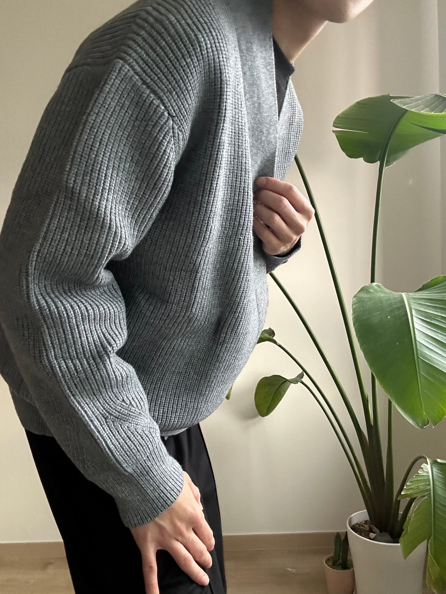 簡約灰色針織外套