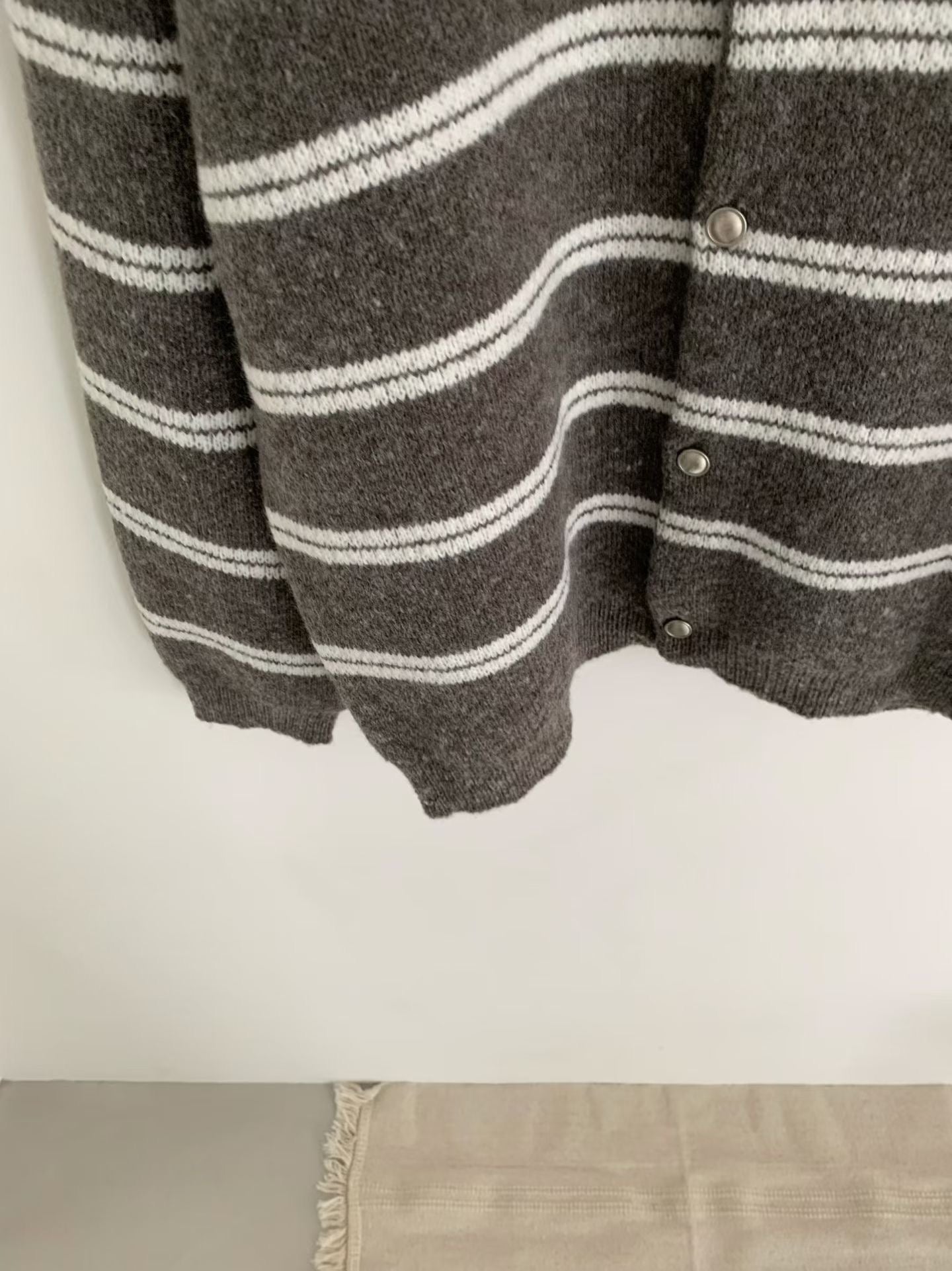 間條針織冷外套