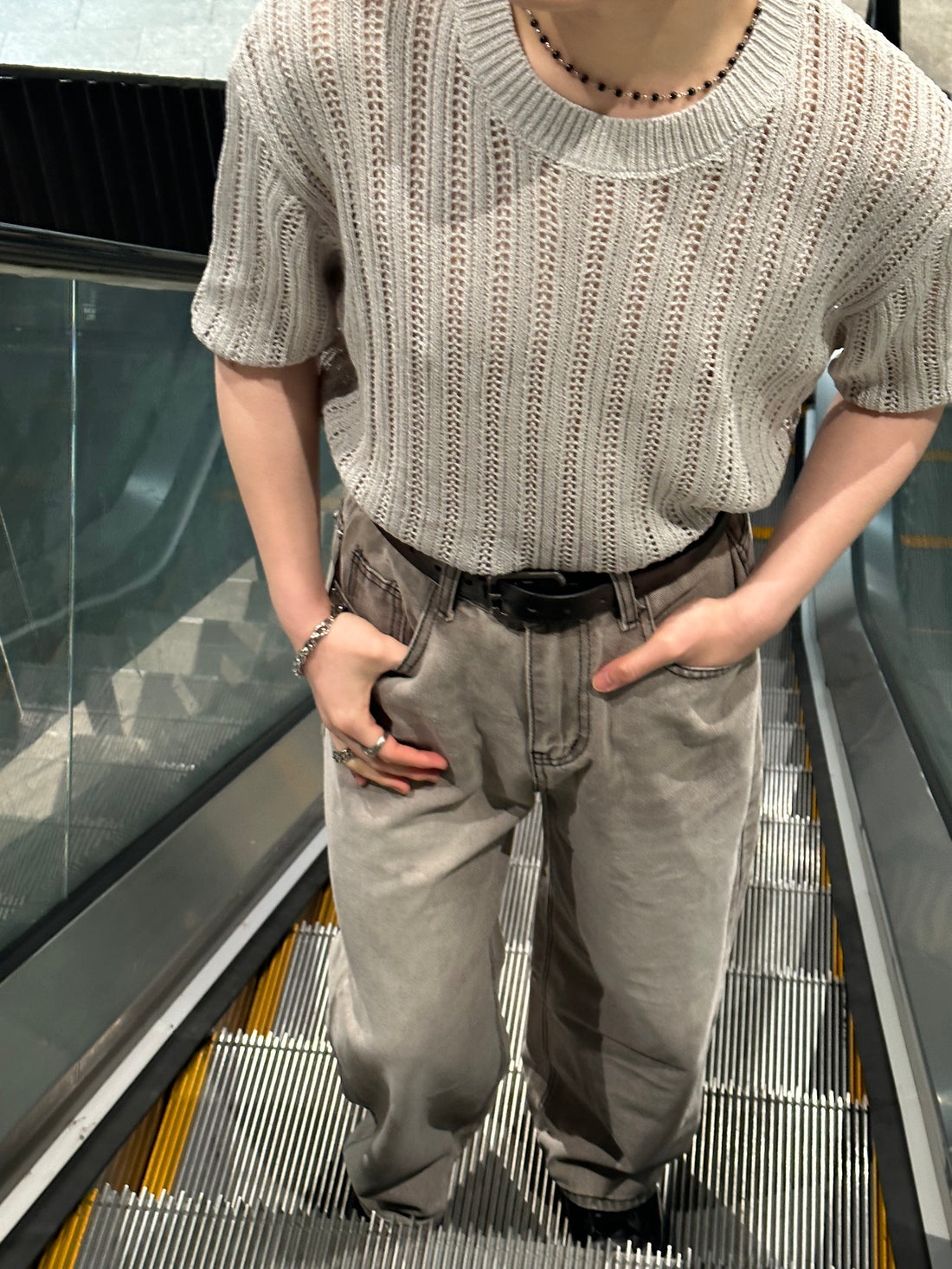 米灰暗紋短袖上衣