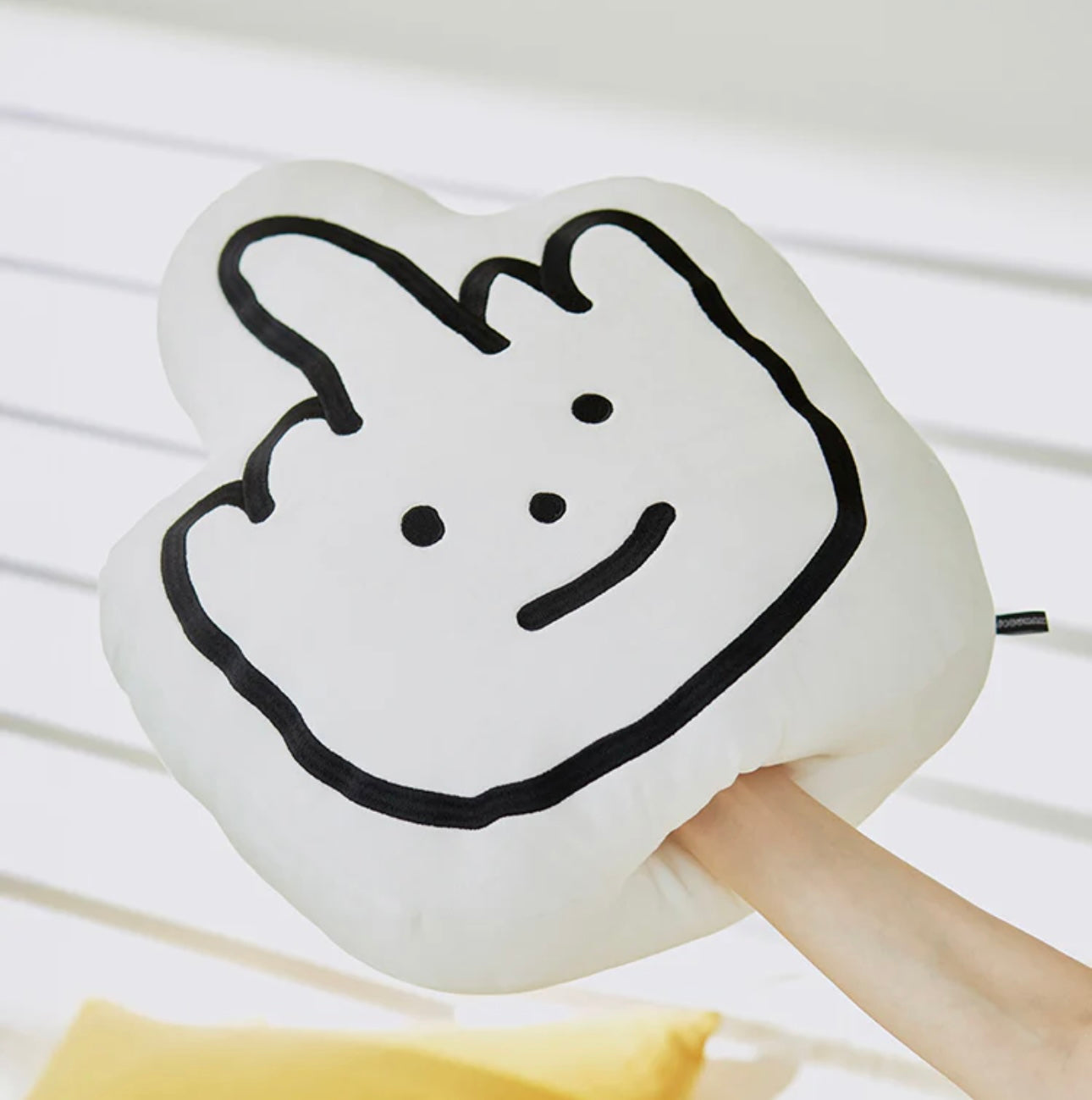 [減壓]LineFriends可愛不失禮貌舉中指抱枕