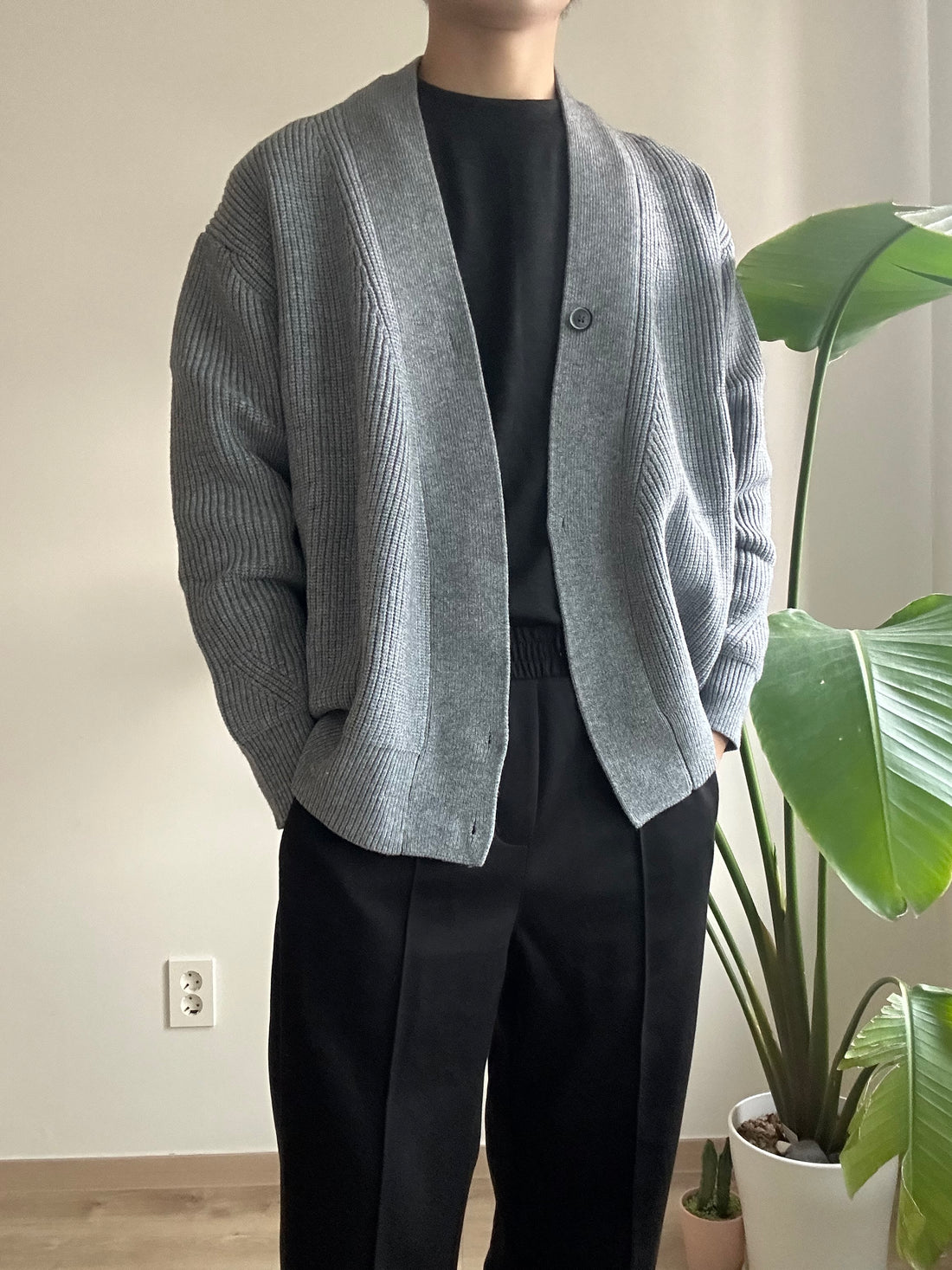 簡約灰色針織外套