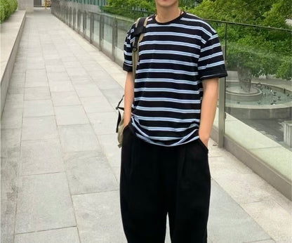 間條襯搭短袖上衣