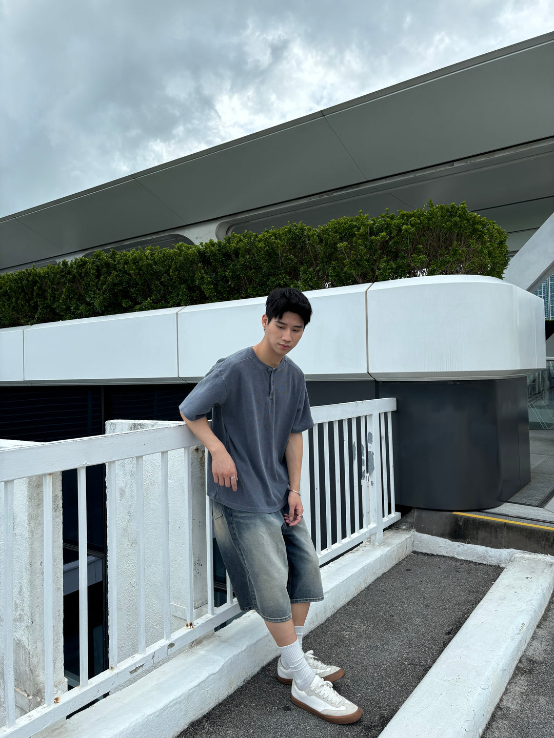 中長牛仔褲