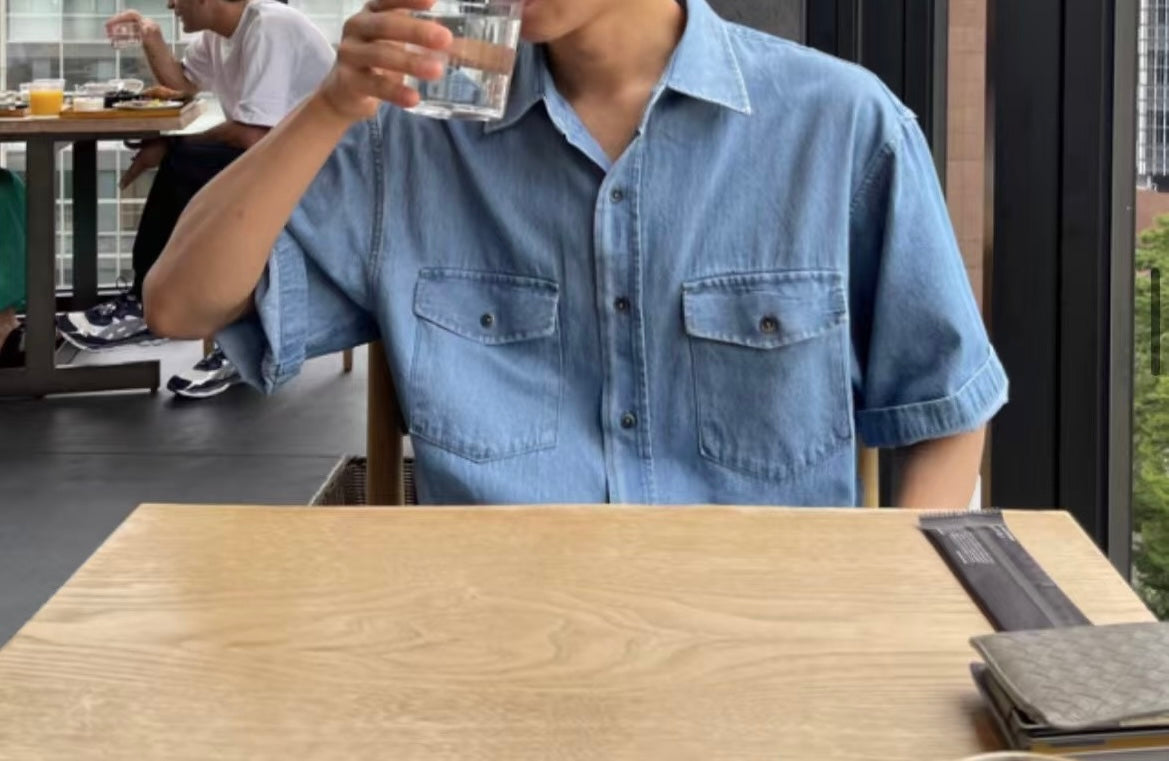 牛仔布短袖口袋襯衫