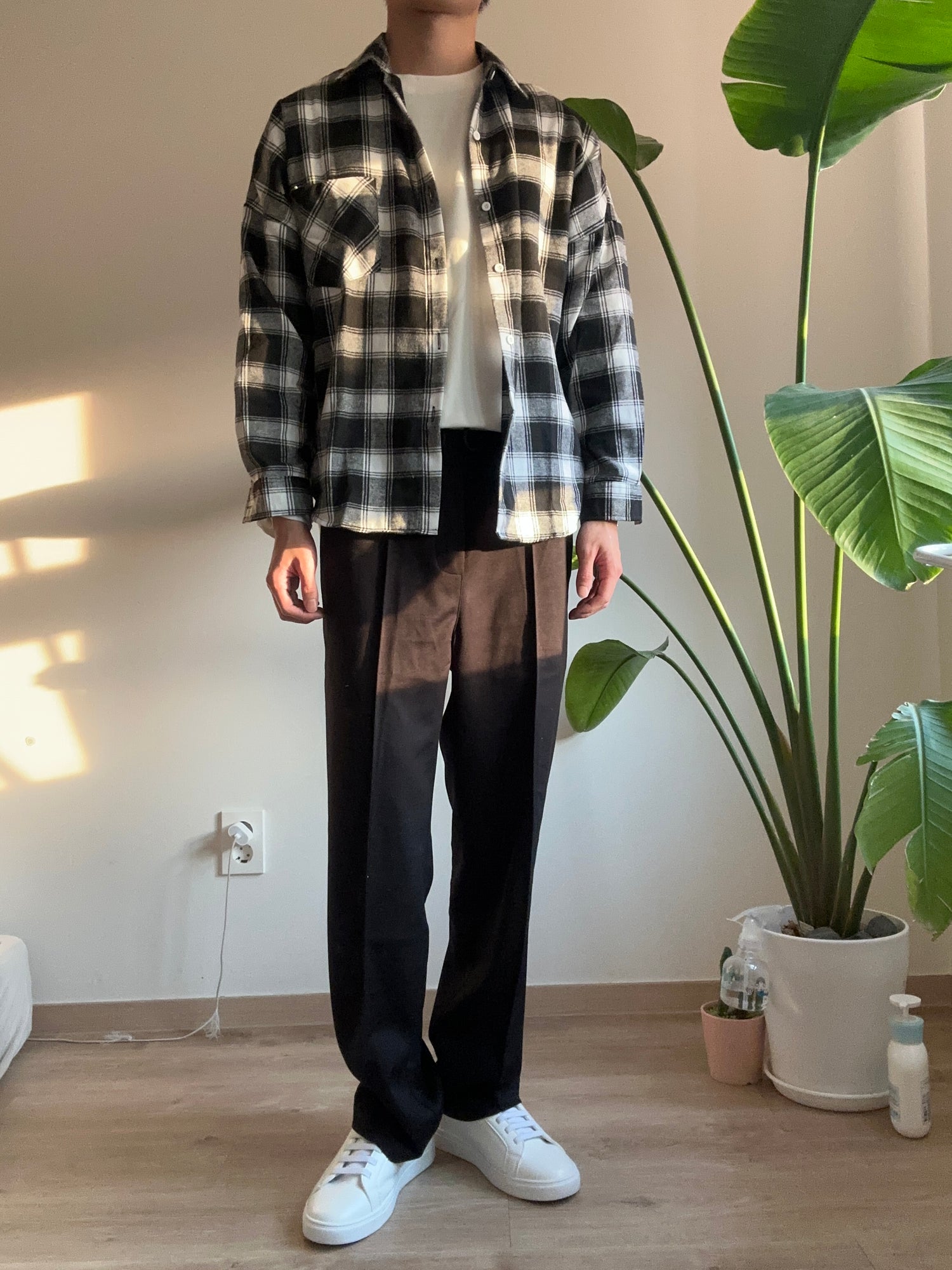 黑色格仔襯衫