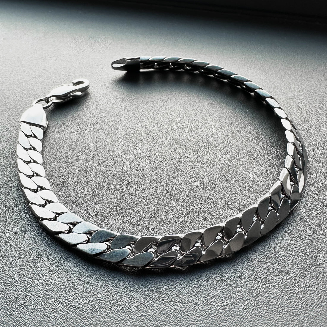 Swirl Chain Bracelet
