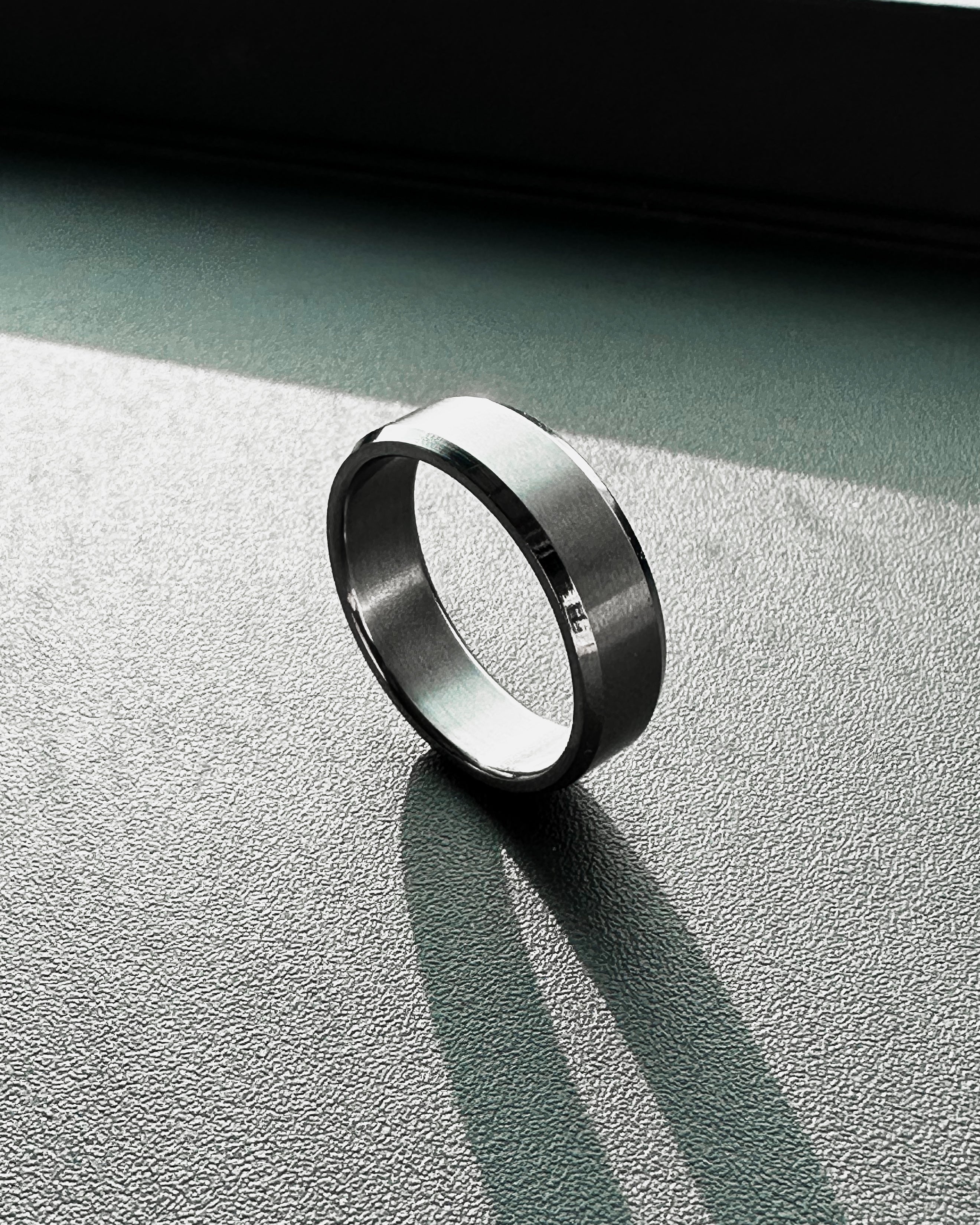 Minimalist Ring