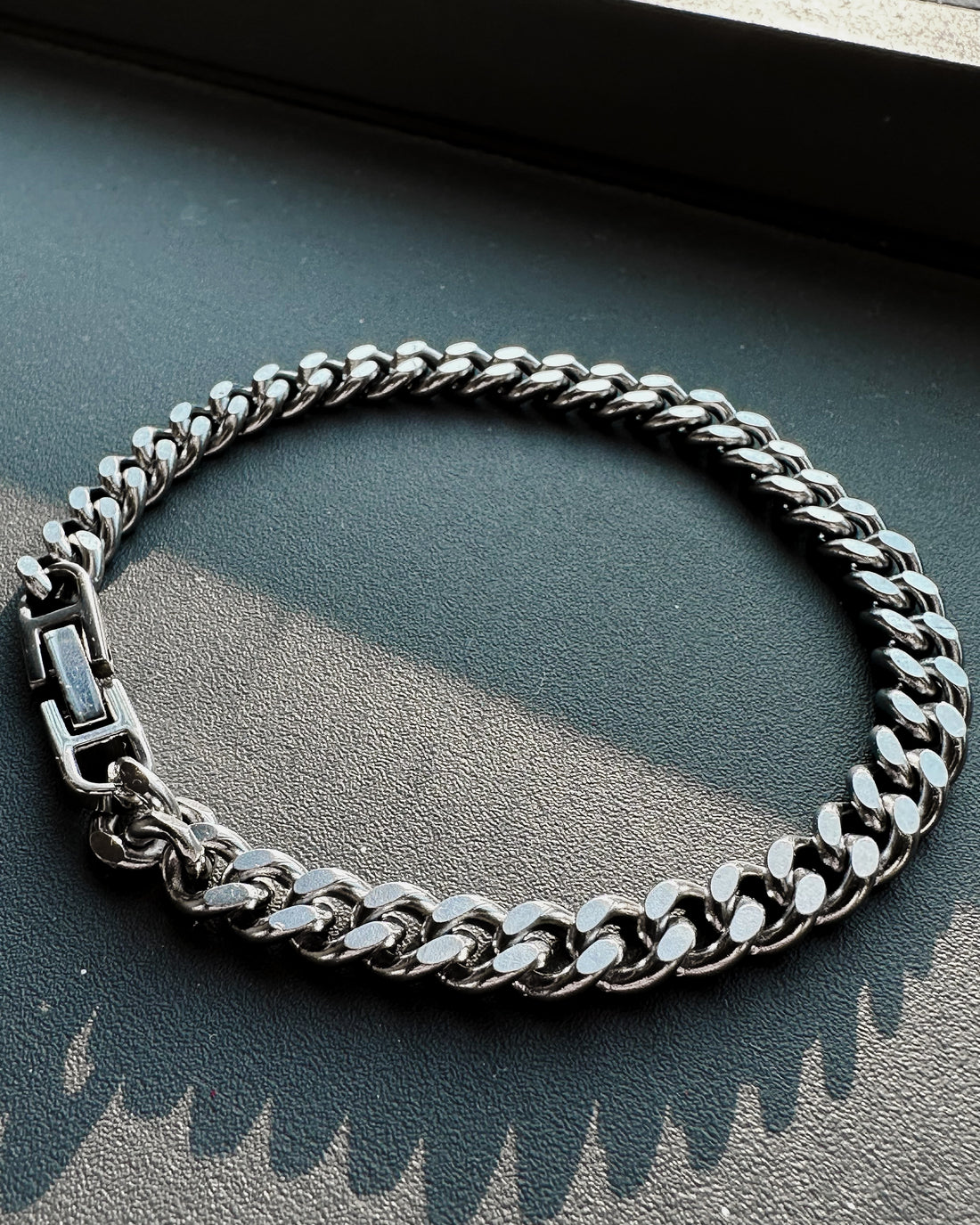 Minimalist Chain Bracelet
